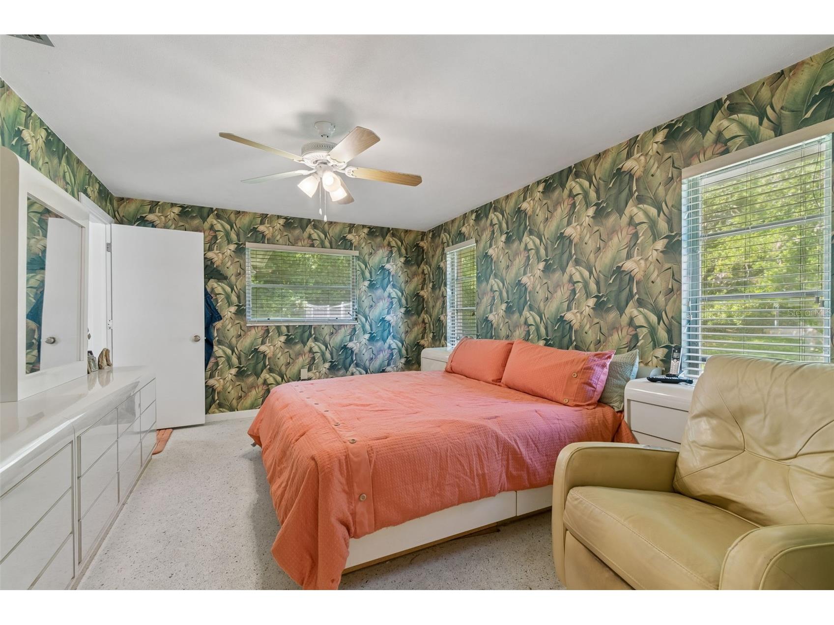 1251 Holiday Drive Tarpon Springs FL 34689 TB8511051 image21