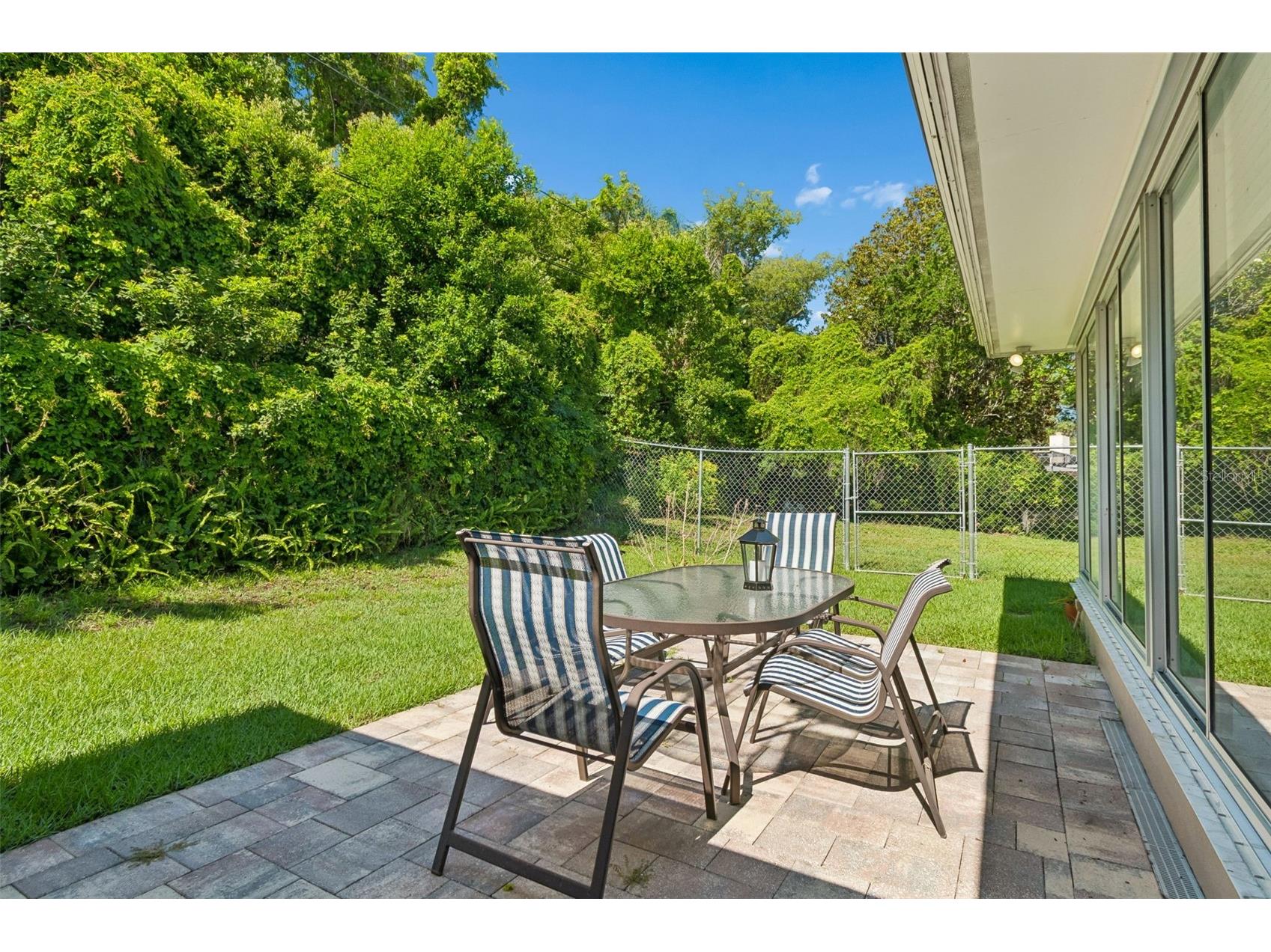 1251 Holiday Drive Tarpon Springs FL 34689 TB8511051 image36