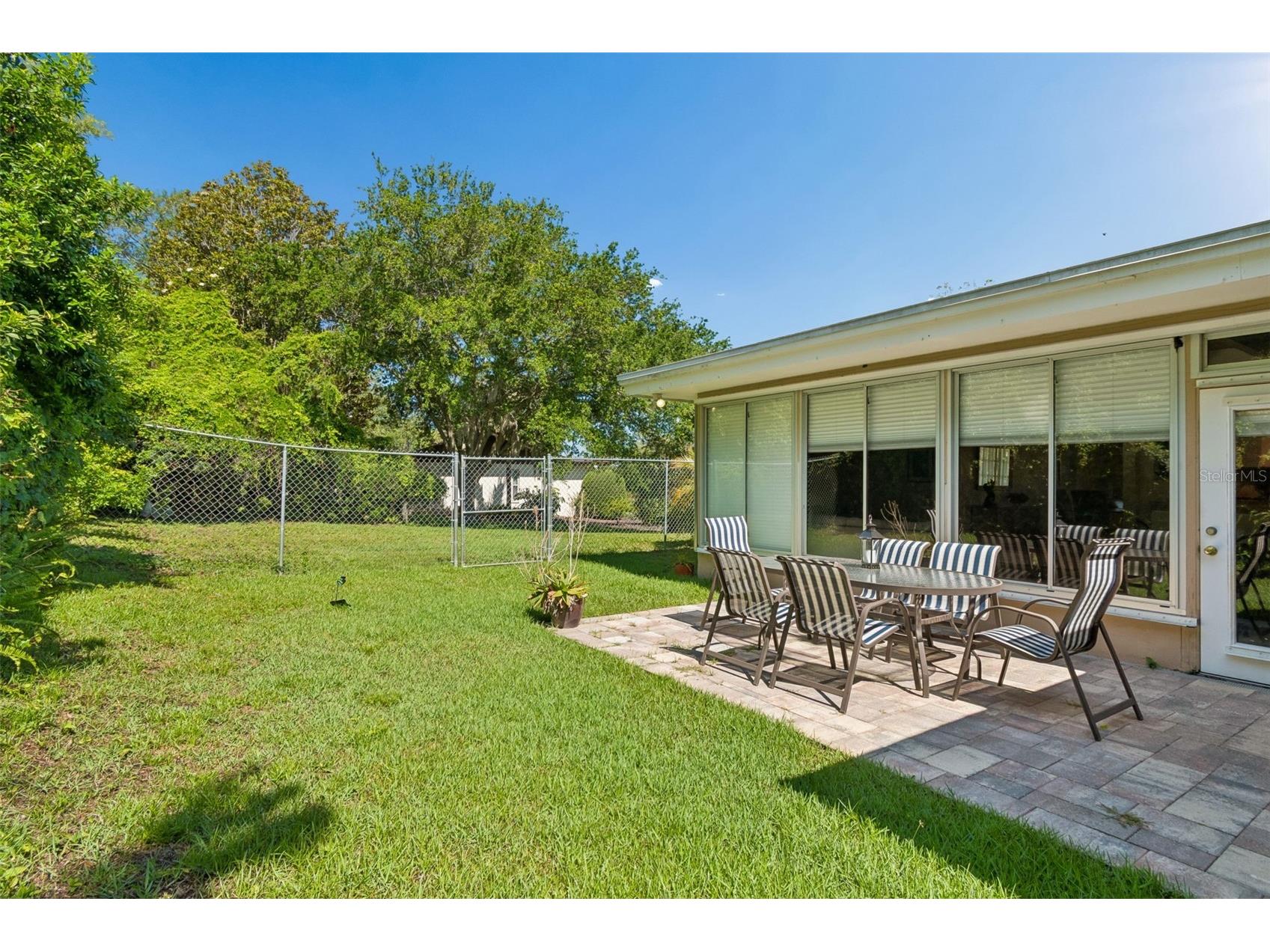 1251 Holiday Drive Tarpon Springs FL 34689 TB8511051 image39