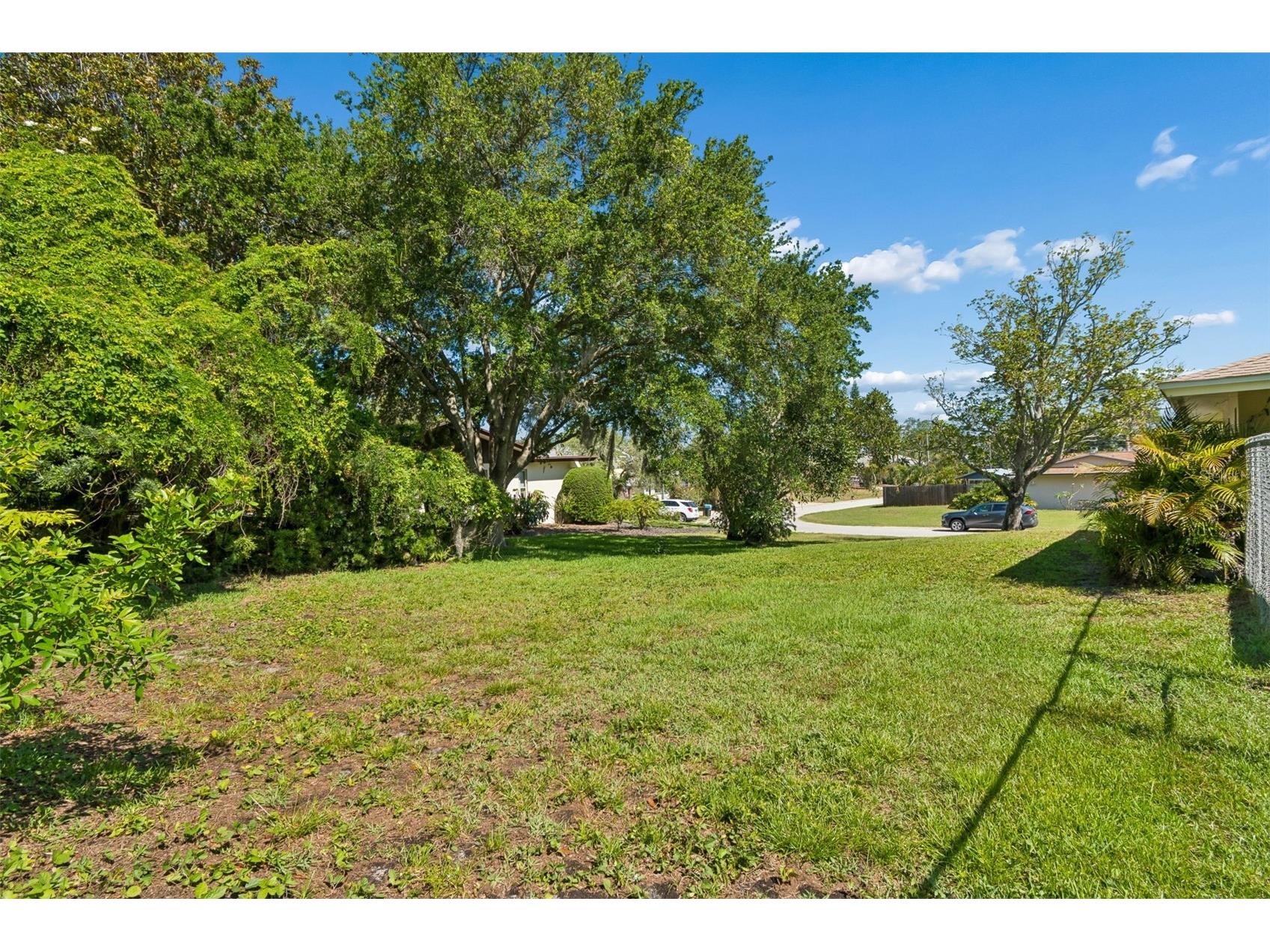1251 Holiday Drive Tarpon Springs FL 34689 TB8511051 image40