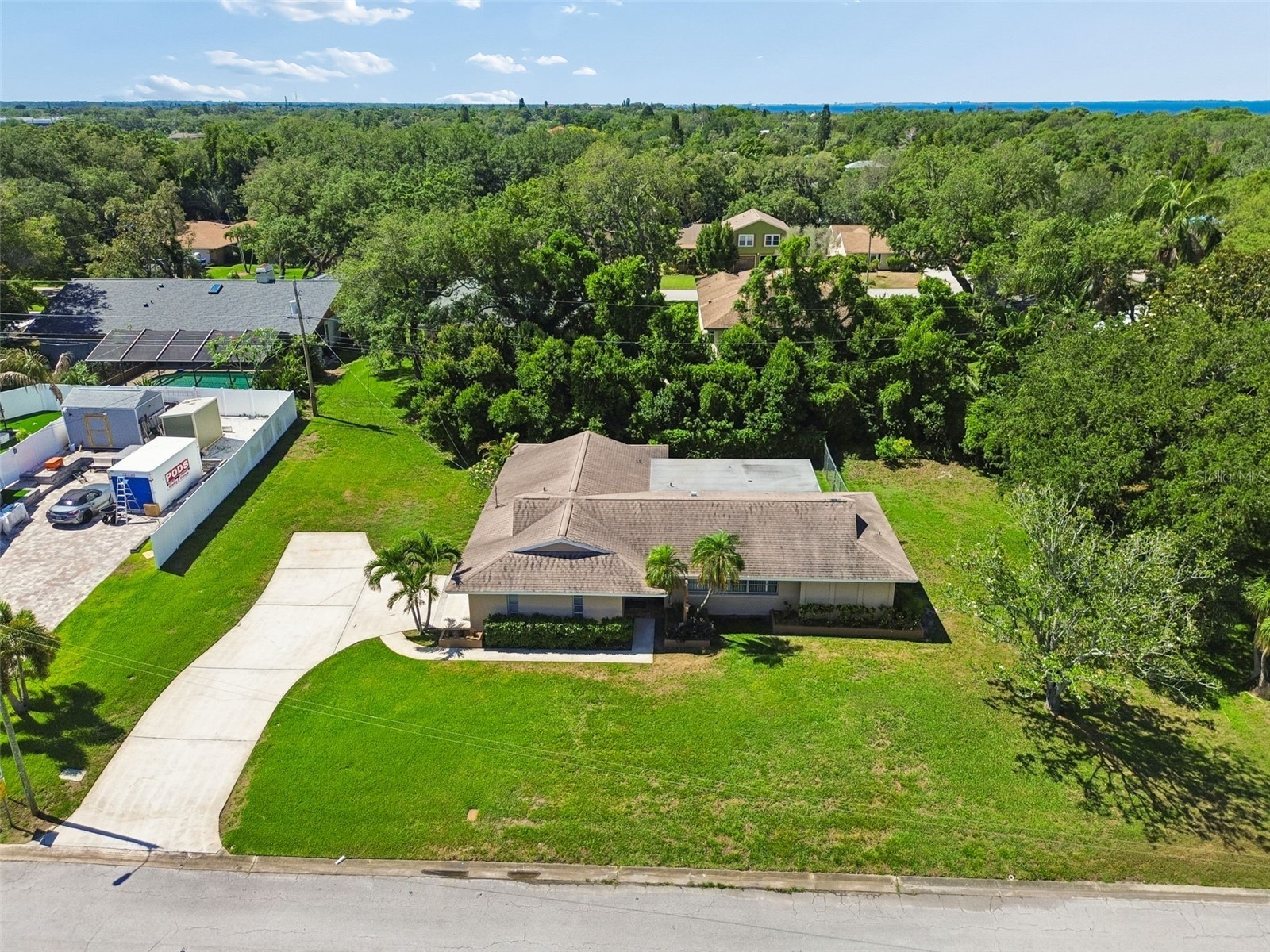 1251 Holiday Drive Tarpon Springs FL 34689 TB8511051 image43