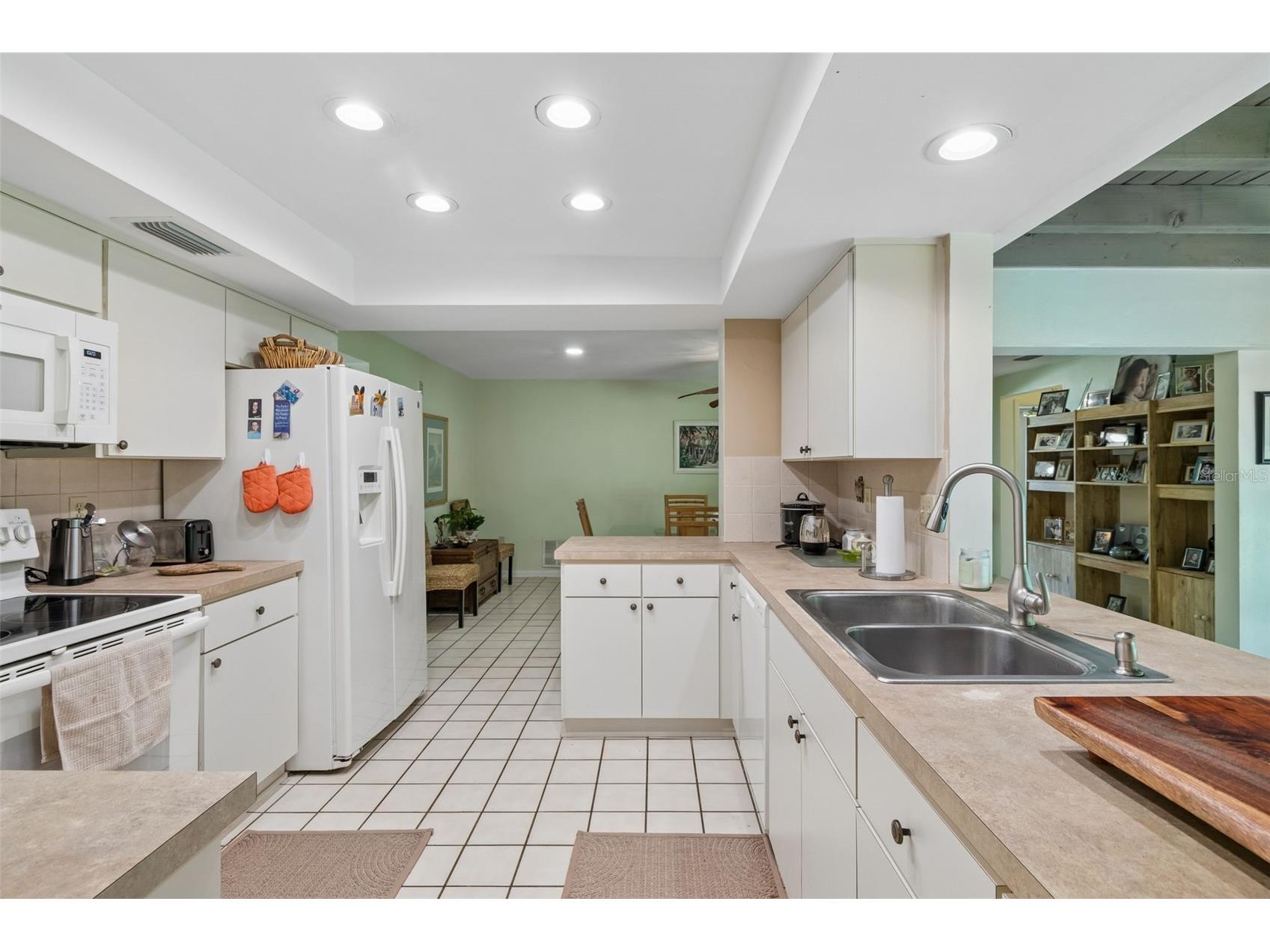 1251 Holiday Drive Tarpon Springs FL 34689 TB8511051 image9