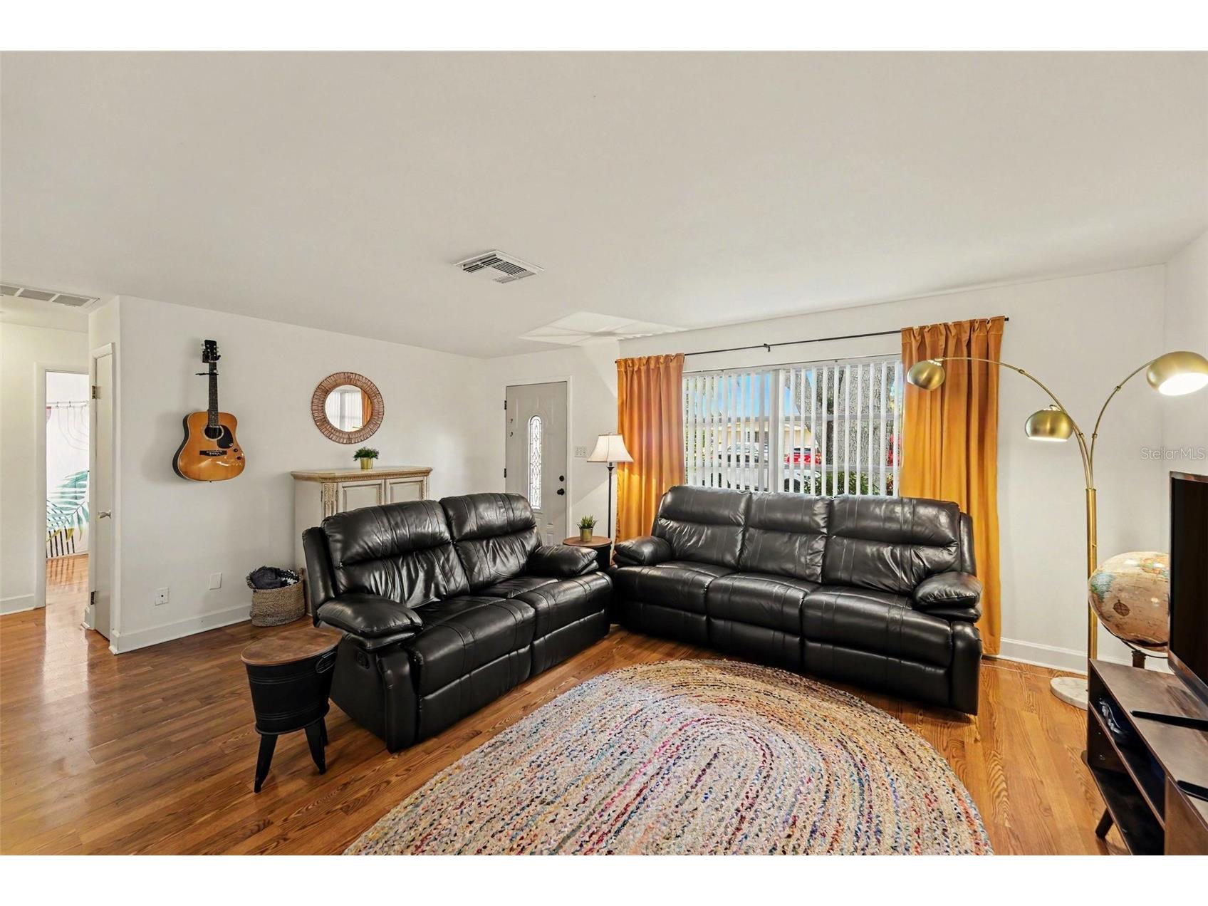 1251 Oakview Avenue Clearwater FL 33756 TB8513145 image3