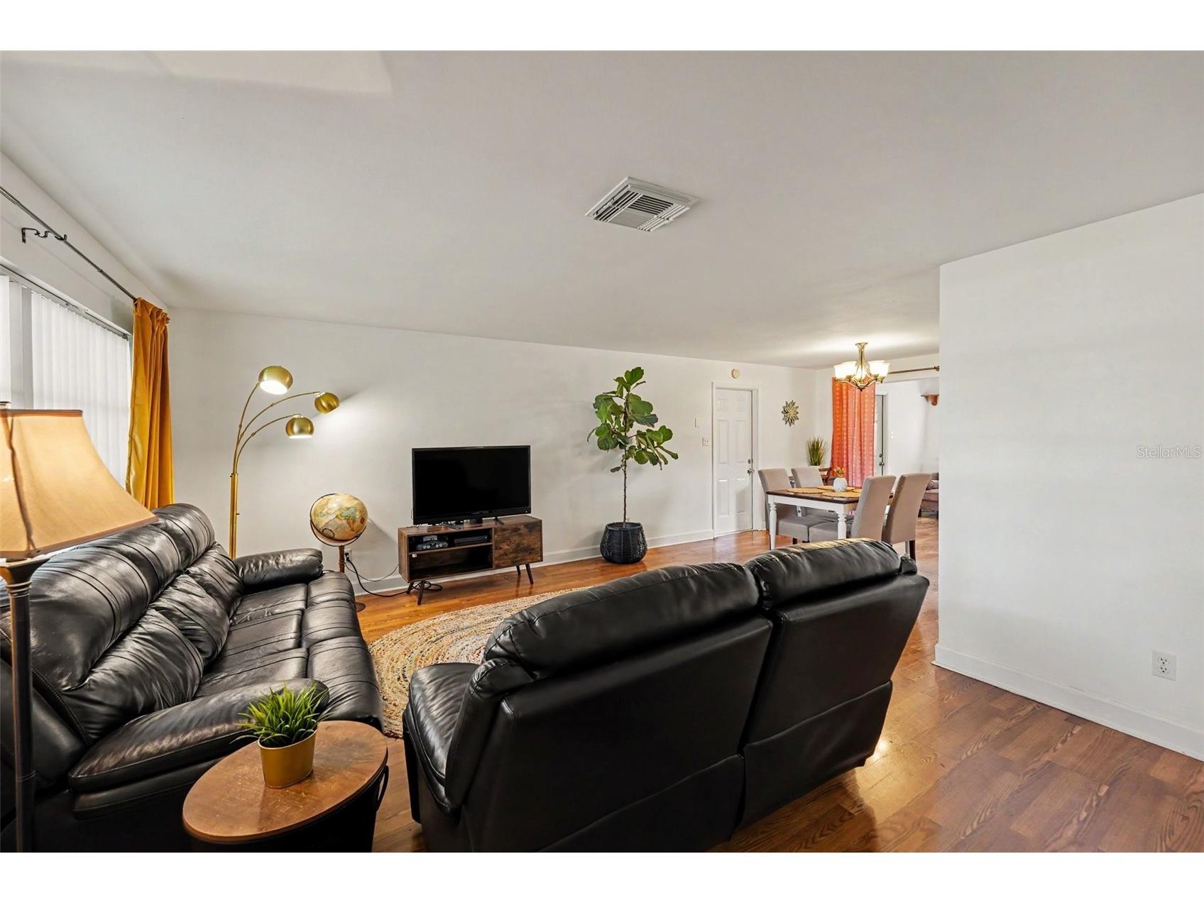 1251 Oakview Avenue Clearwater FL 33756 TB8513145 image4