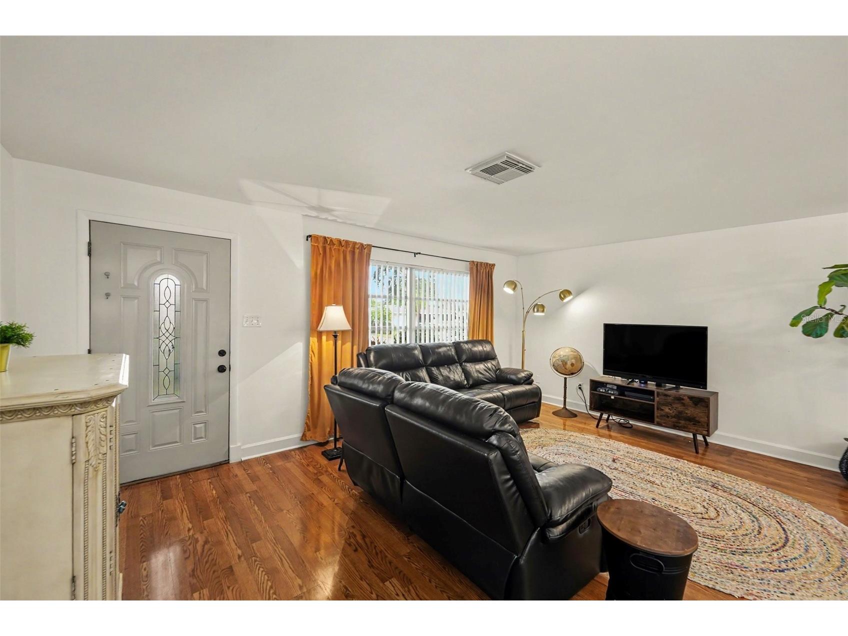 1251 Oakview Avenue Clearwater FL 33756 TB8513145 image5