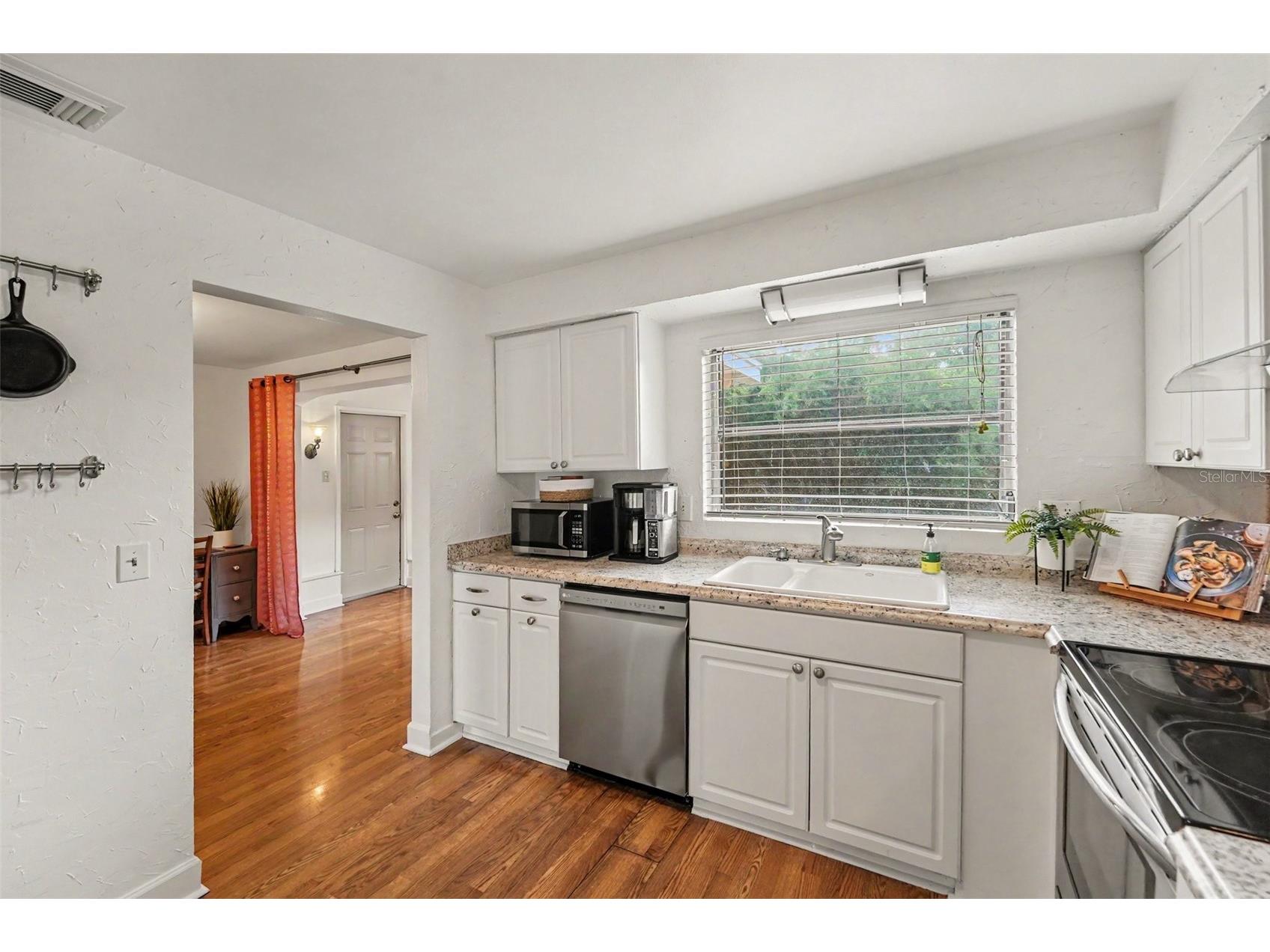 1251 Oakview Avenue Clearwater FL 33756 TB8513145 image8