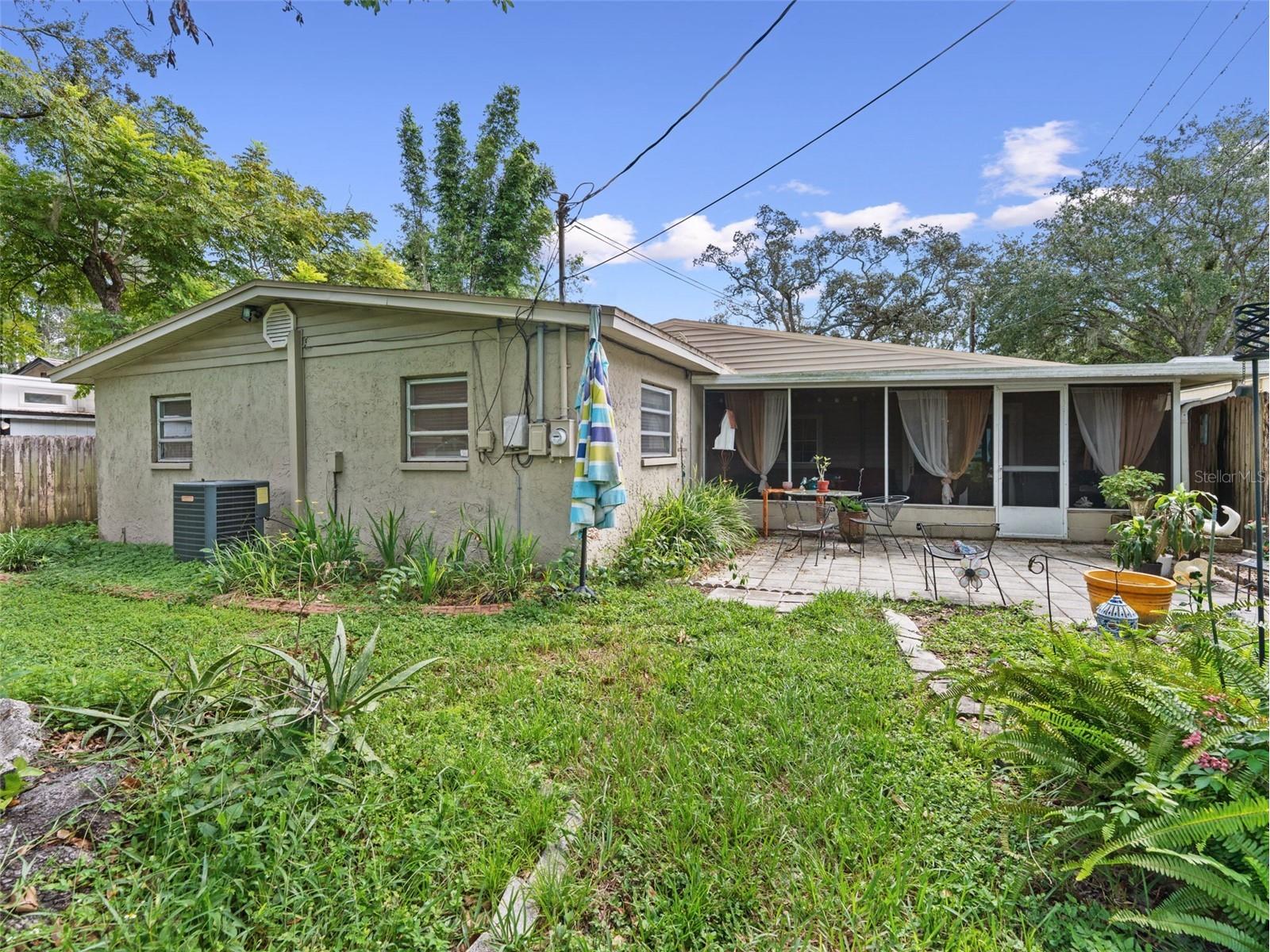 12510 Noreast Lake Drive Tampa FL 33612 TB8498276 image25