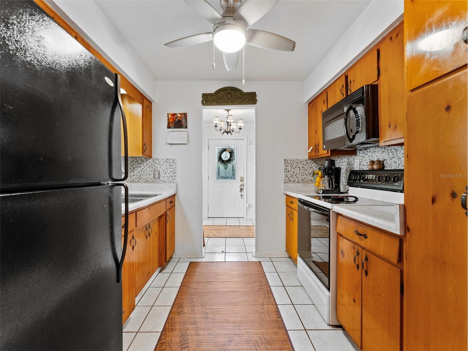 12510 Noreast Lake Drive Tampa FL 33612 TB8498276 image8