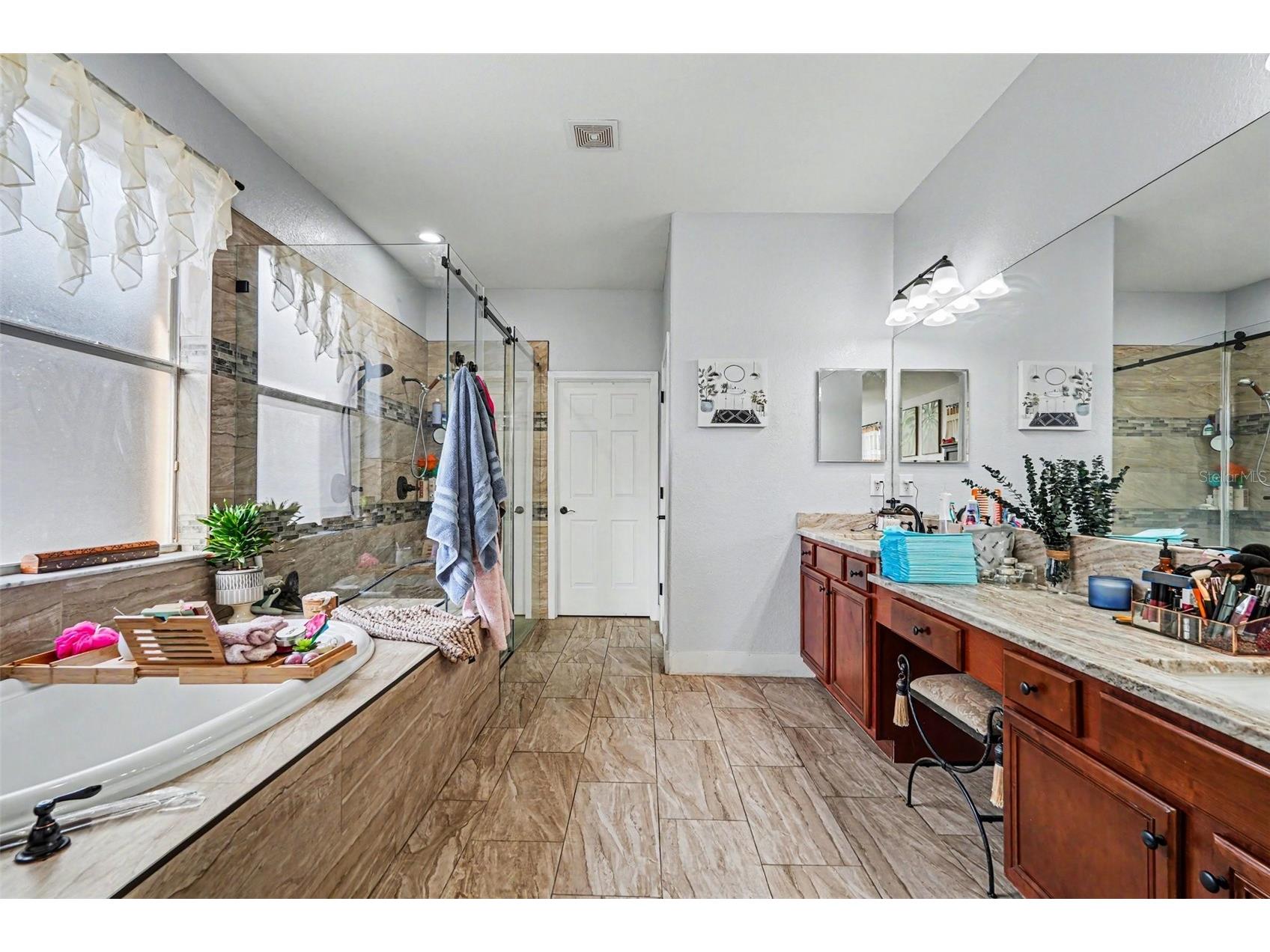 12515 Burgess Hill Drive Riverview FL 33579 TB8513922 image16