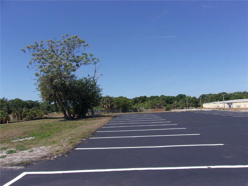12515 Us Highway 19 Hudson FL 34667 - Bear Creek W7855776 image13