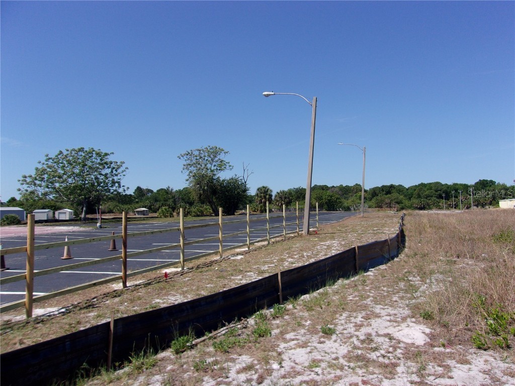 12515 Us Highway 19 Hudson FL 34667 - Bear Creek W7855776 image4