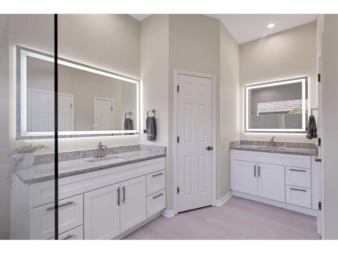 12516 Thornhill Court Lakewood Ranch FL 34202 A4671612 image29