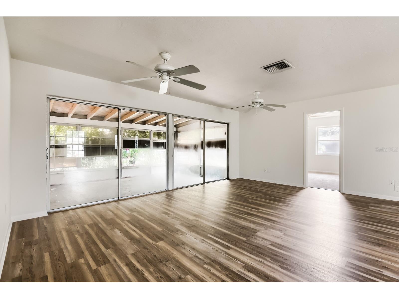 1252 Garret Avenue Spring Hill FL 34606 TB8506515 image3
