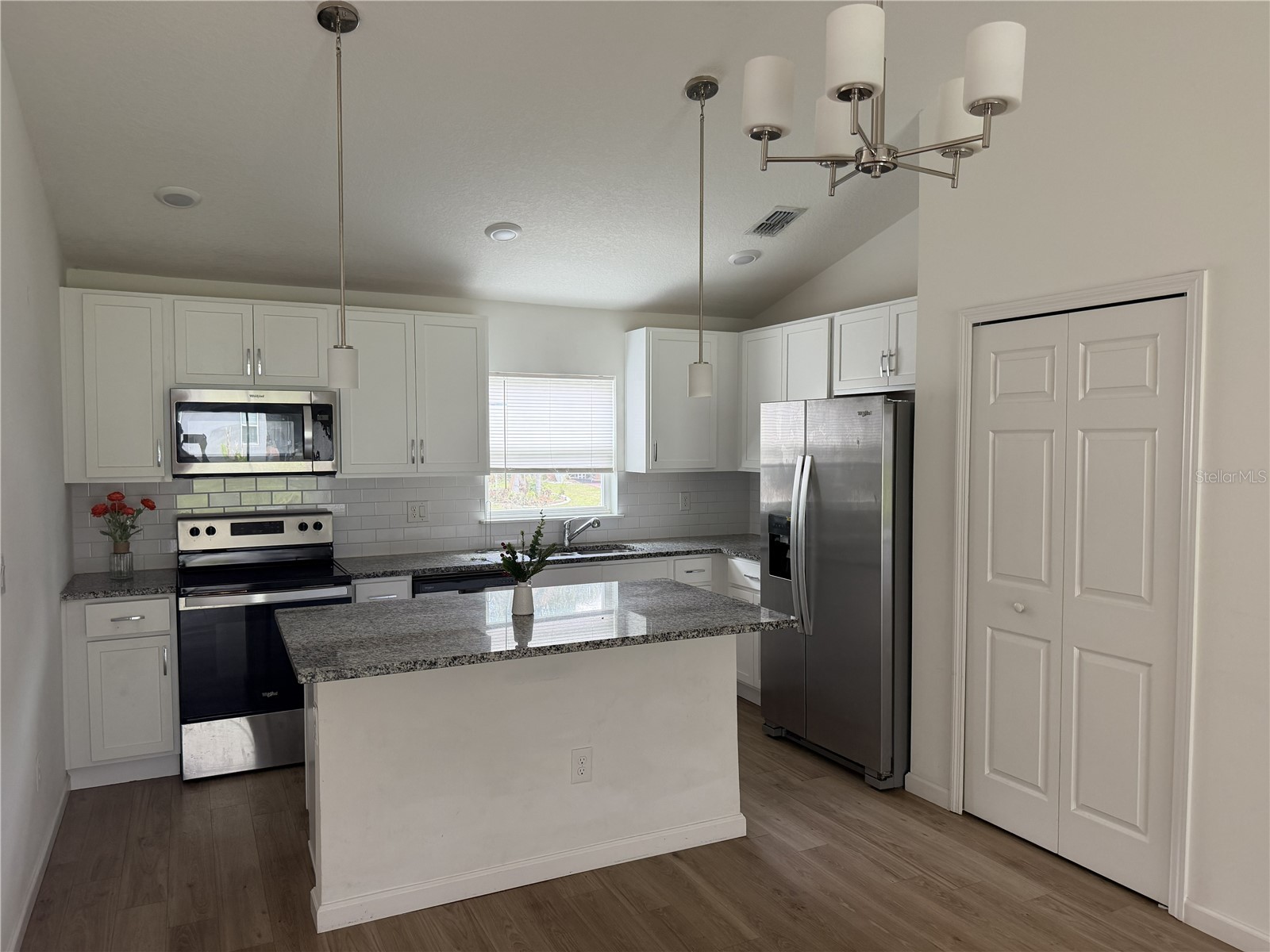 1252 Glencove Avenue NW Palm Bay FL 32907 O6396468 image5