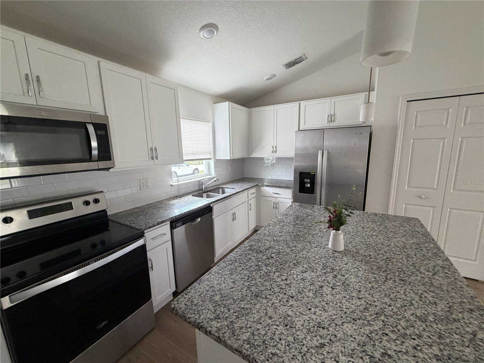 1252 Glencove Avenue NW Palm Bay FL 32907 O6396468 image6