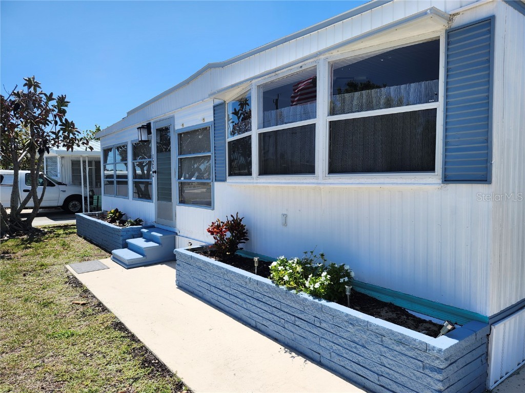 1252 Kingfisher Drive Englewood FL 34224 D6141857 image2