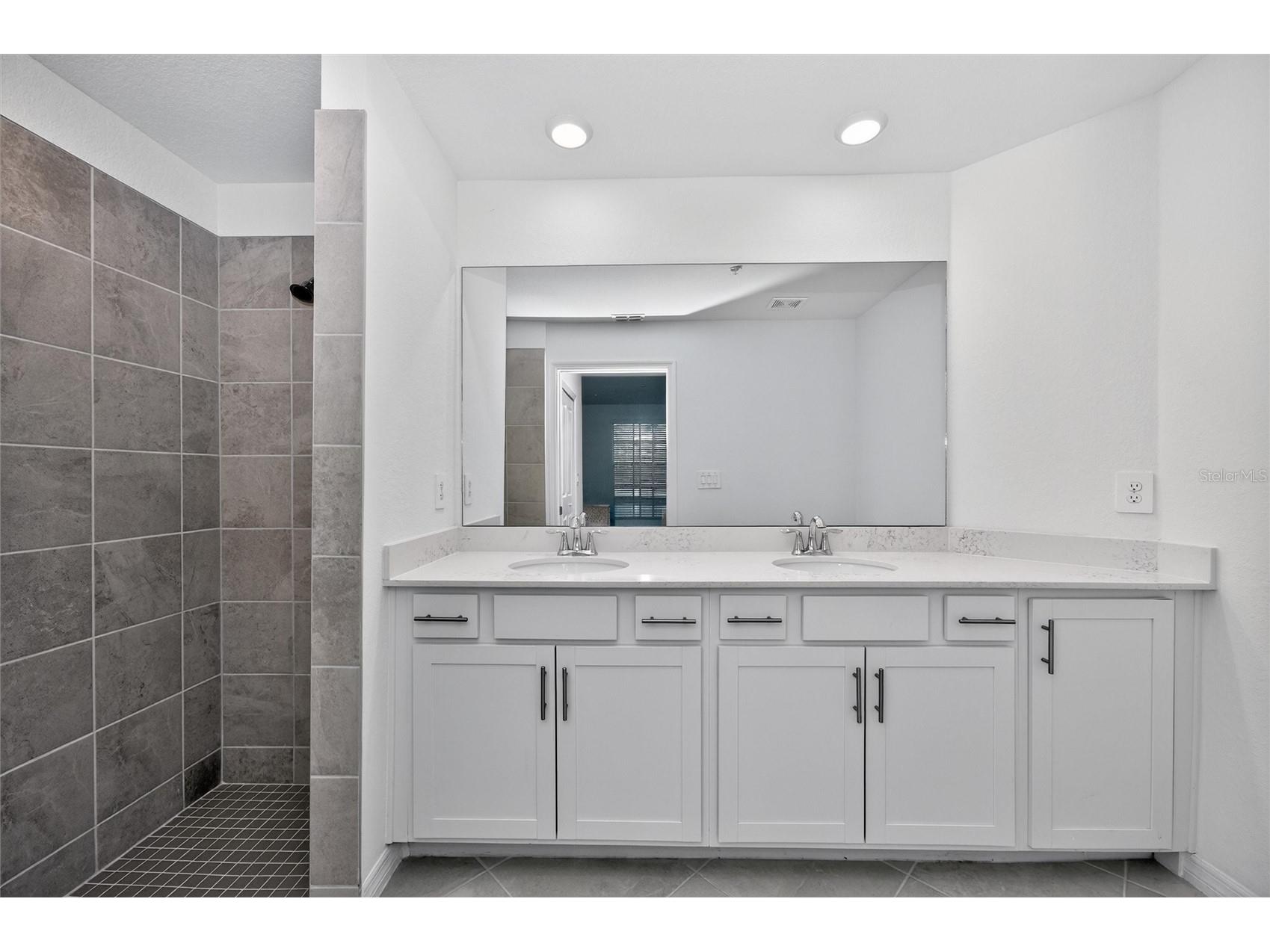 12520 Galapagos Court #105 Venice FL 34293 N6143274 image27