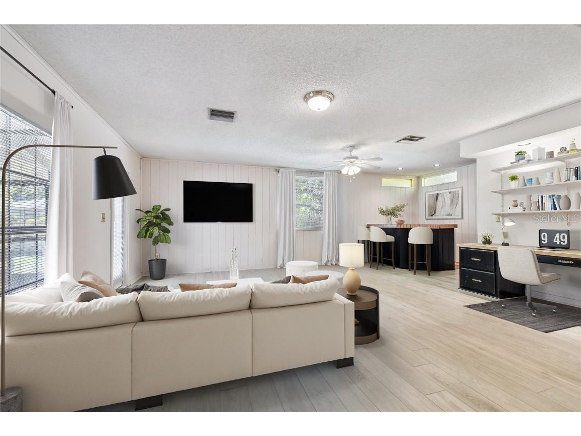 12520 Saint Charlotte Drive Tampa FL 33618 TB8358666 image1