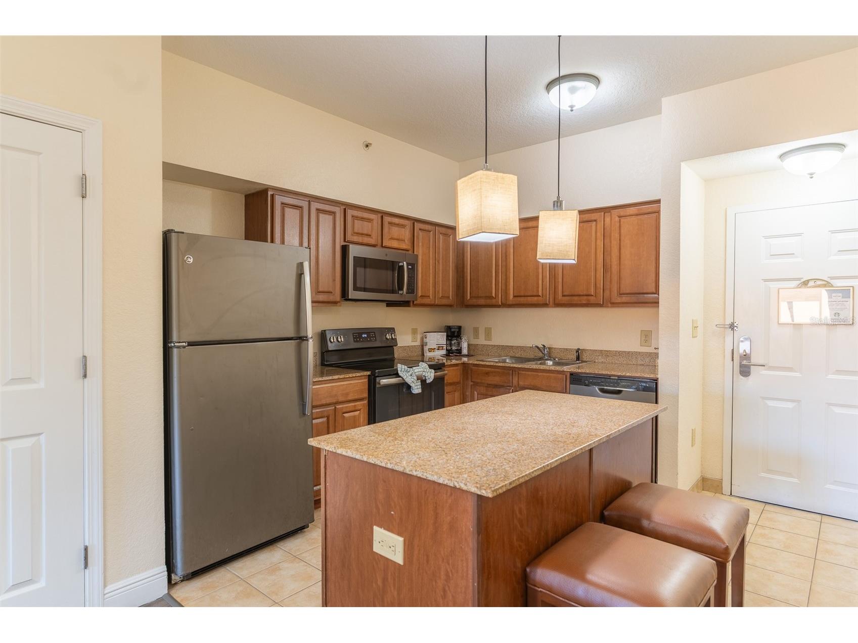 12521 Floridays Resort Drive #211F Orlando FL 32821 L4958453 image3