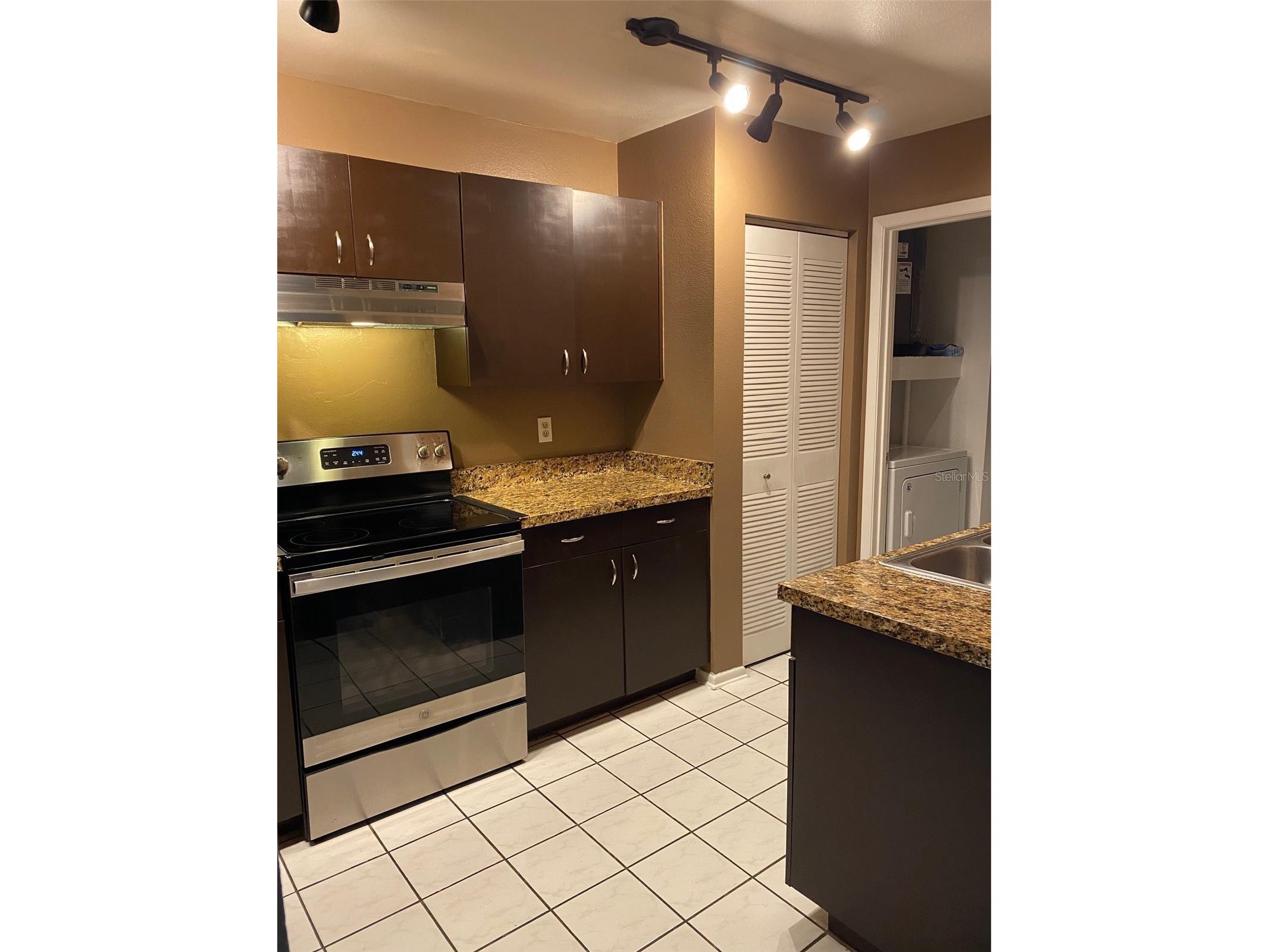 12522 Castle Hill Drive Tampa FL 33624 TB8471893 image4