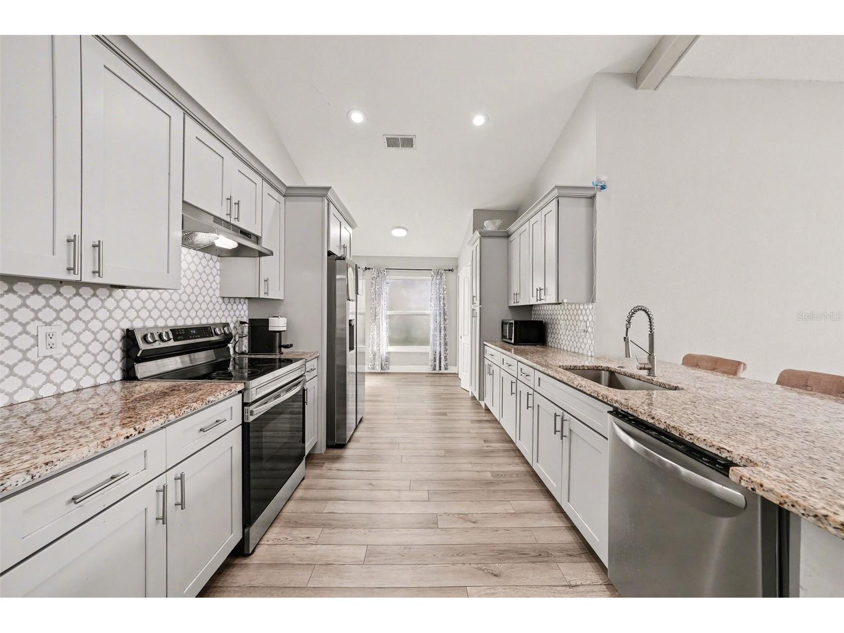 12524 Midpointe Drive Riverview FL 33578 TB8488825 image8