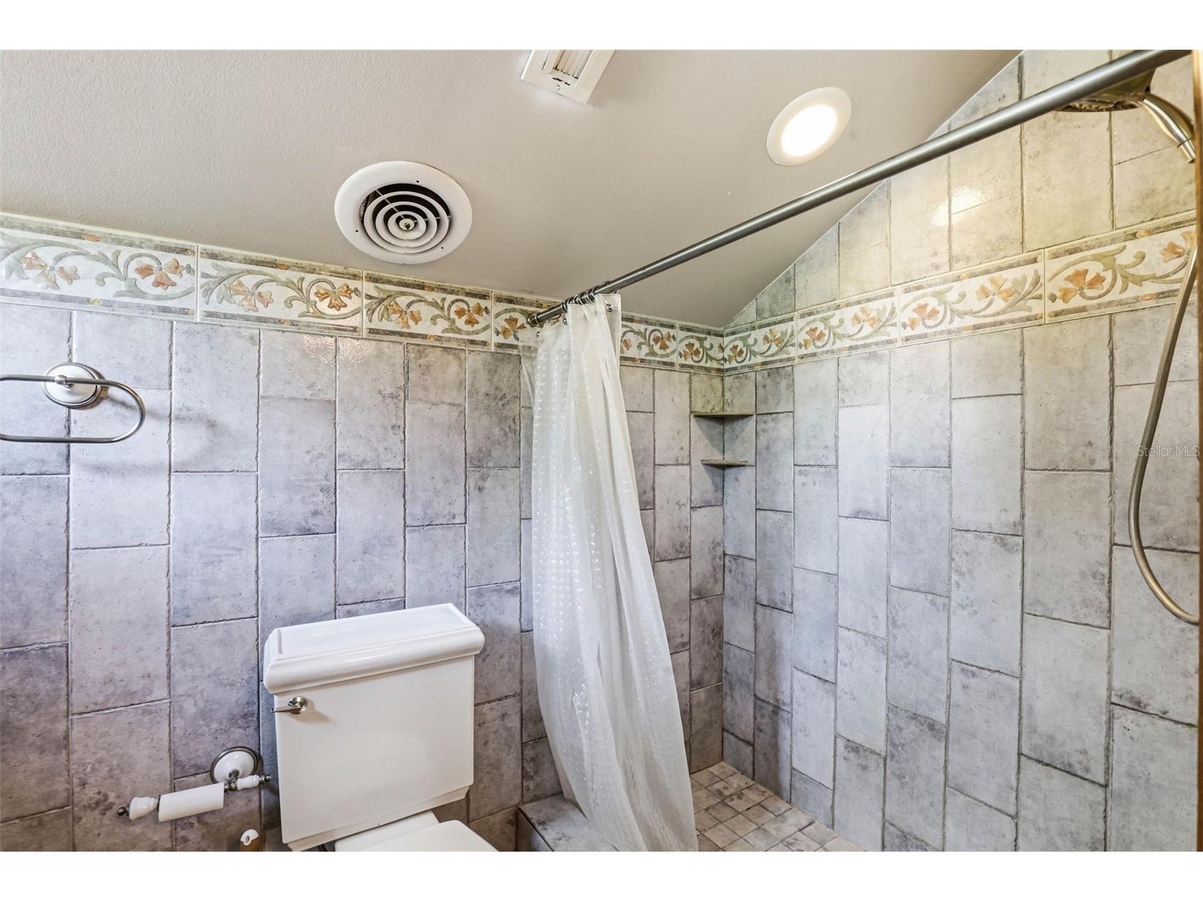 12526 Twin Branch Acres Road Tampa FL 33626 TB8489601 image42
