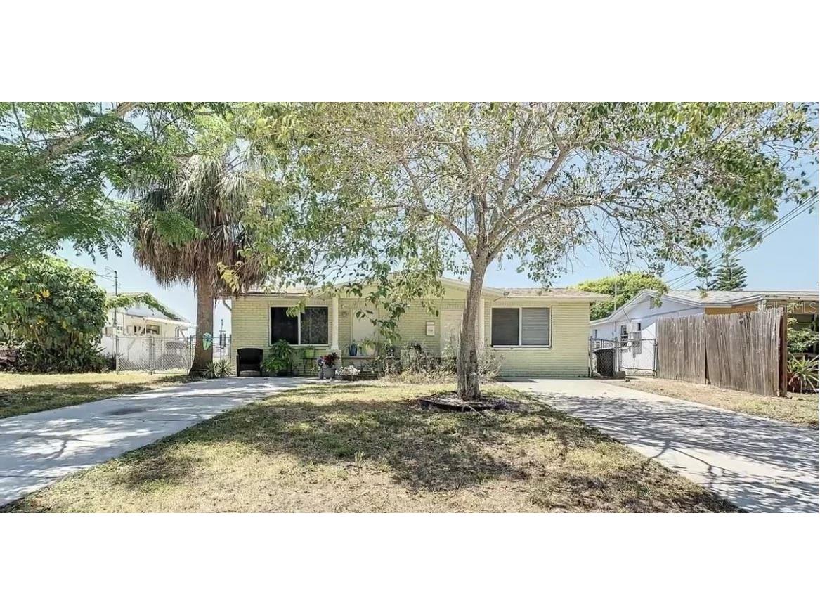 12527 1st Isle Hudson FL 34667 - SALT WATER CANAL TO GULF T3442059 image1