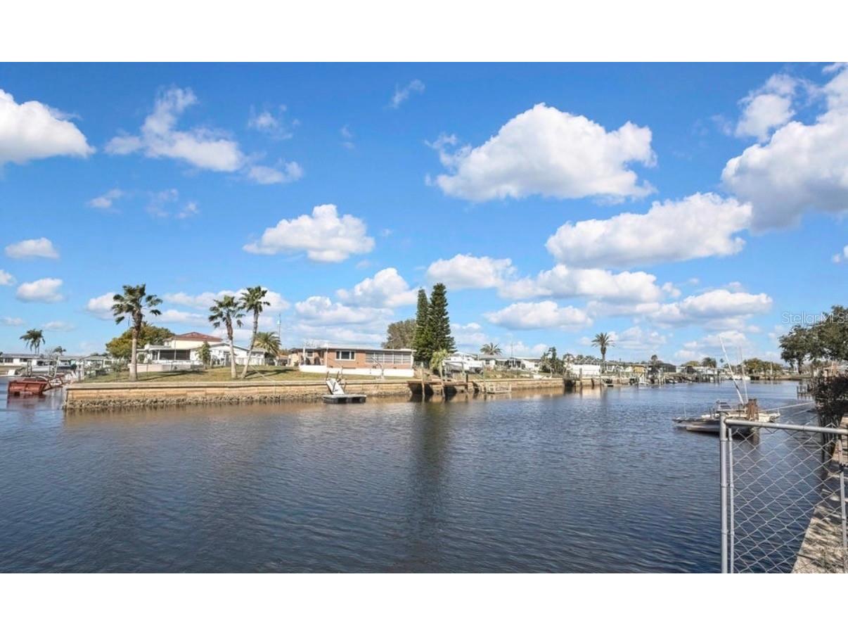 12527 1st Isle Hudson FL 34667 TB8477753 image1