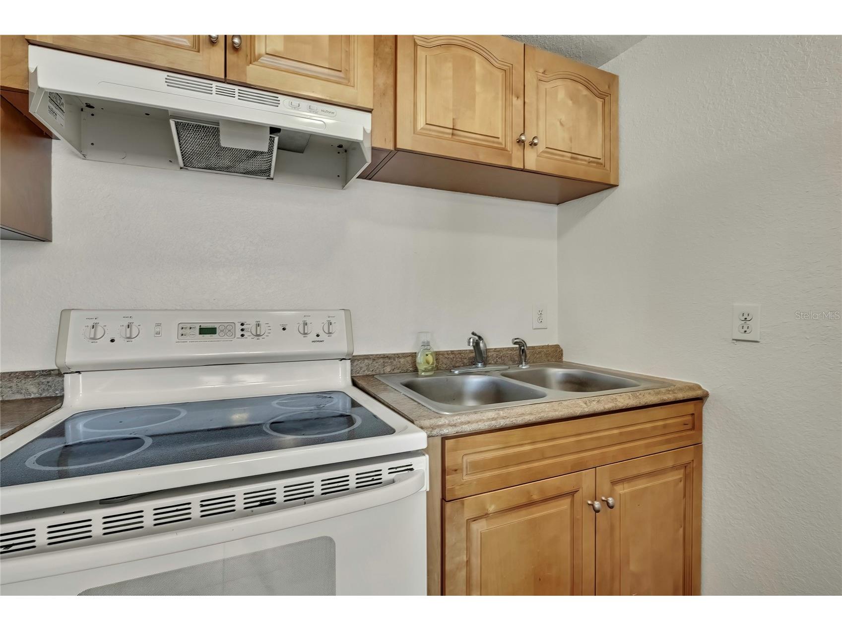 12527 1st Isle Hudson FL 34667 TB8490855 image17