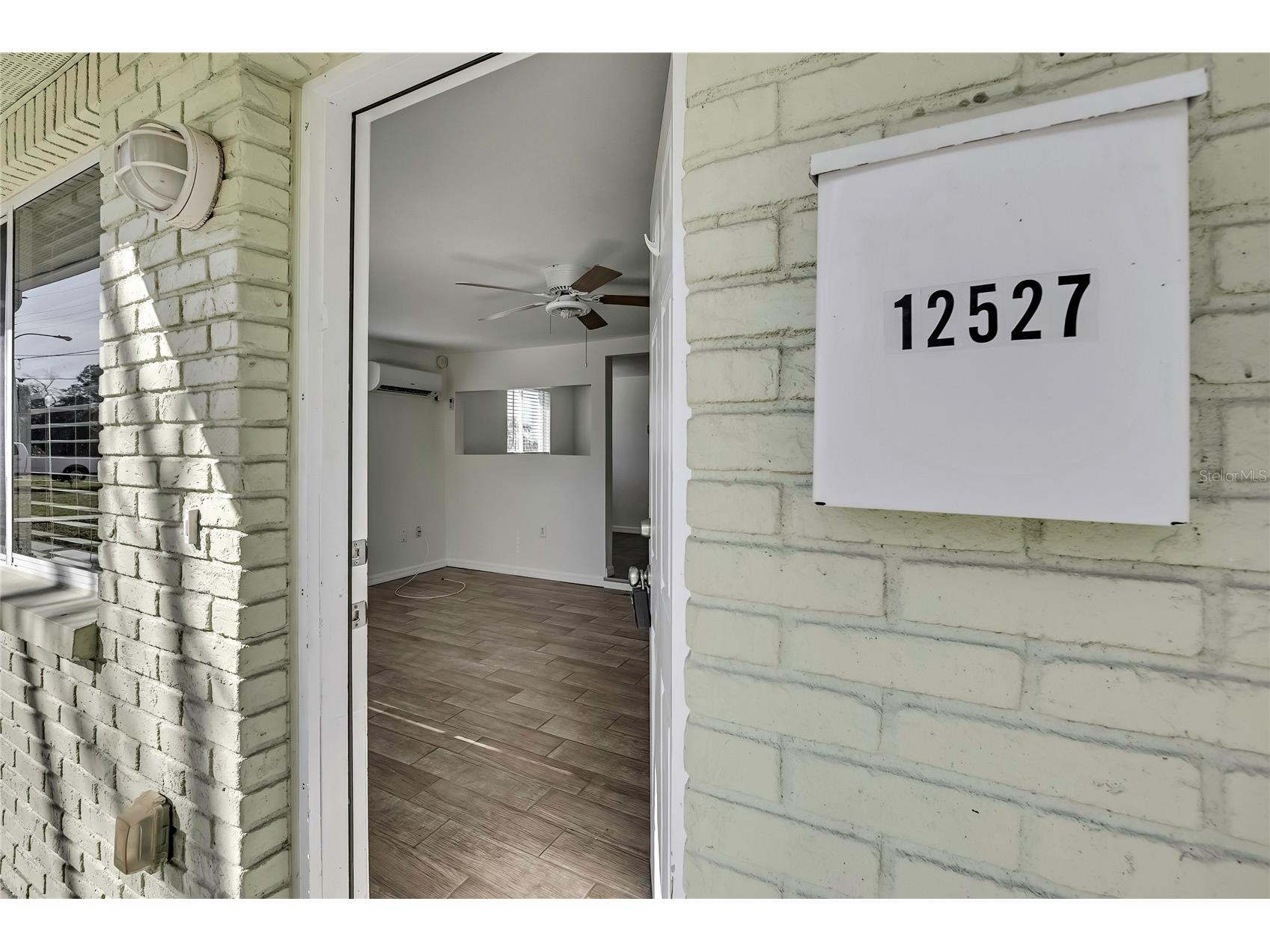 12527 1st Isle Hudson FL 34667 TB8490855 image3