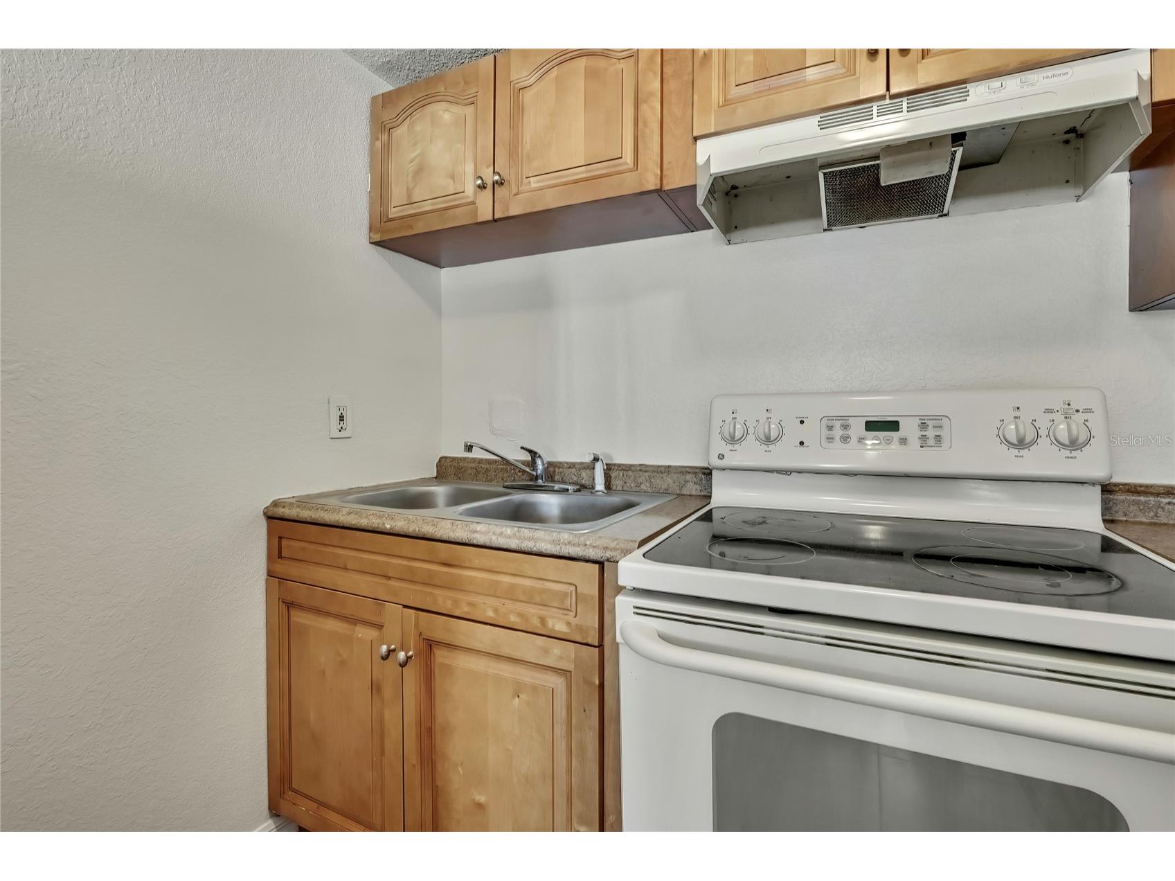 12527 1st Isle Hudson FL 34667 TB8490855 image41