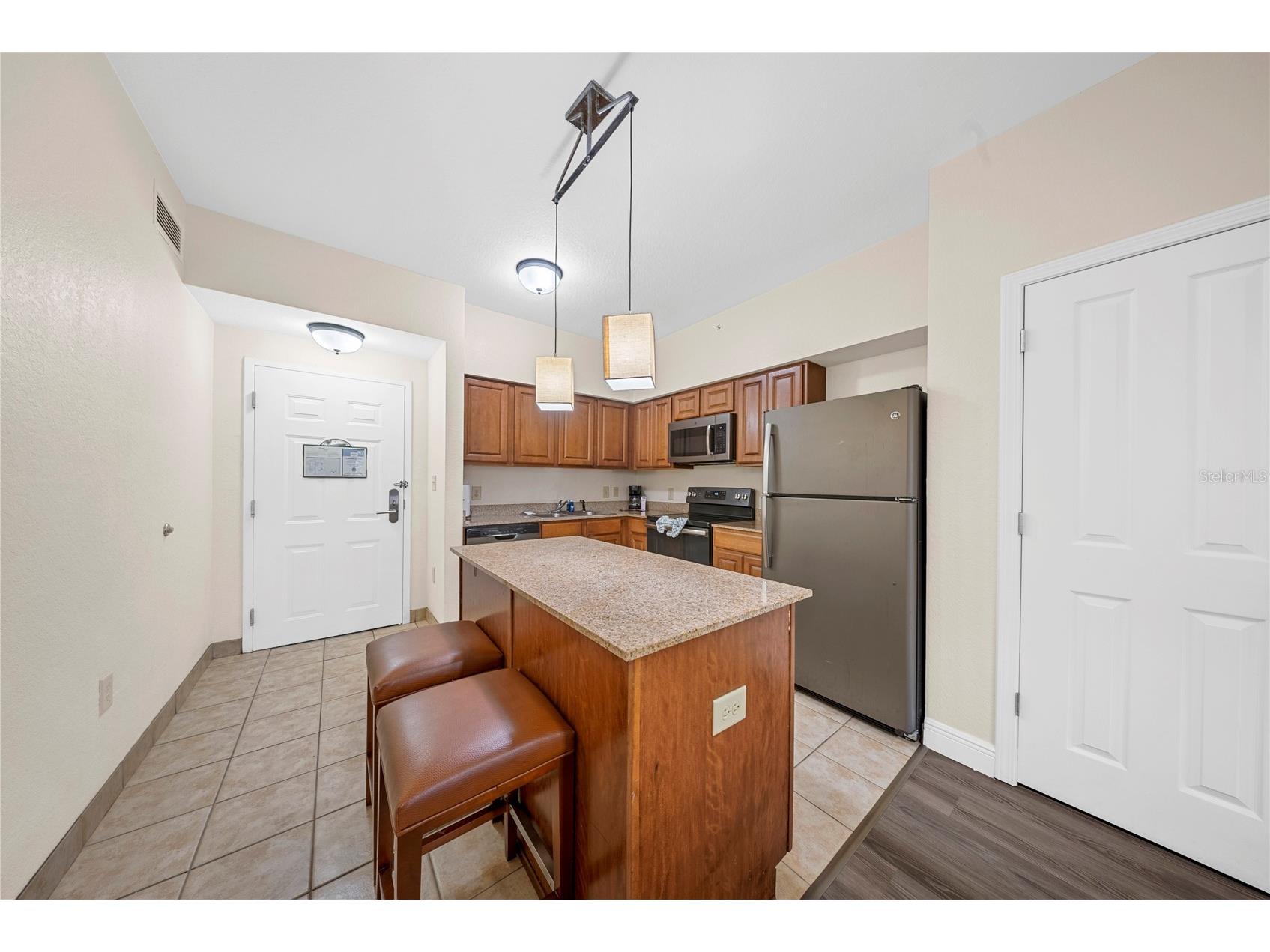 12527 Floridays Resort Drive #402E Orlando FL 32821 O6391645 image9