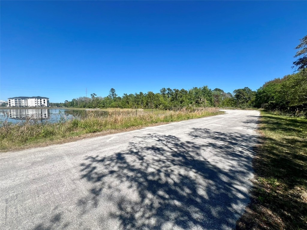 12528 E Colonial Drive Orlando FL 32826 O6292017 image5