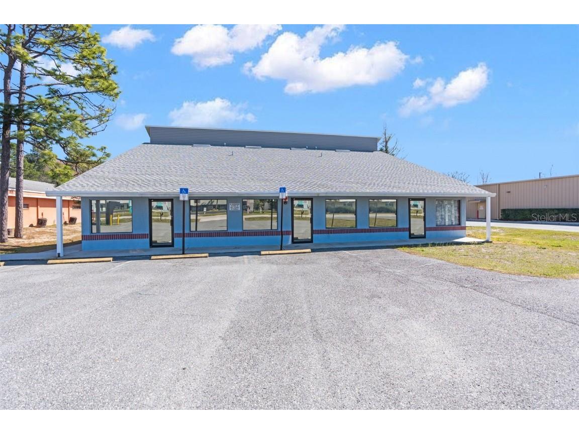 12528 Spring Hill Drive Spring Hill FL 34609 W7862590 image1