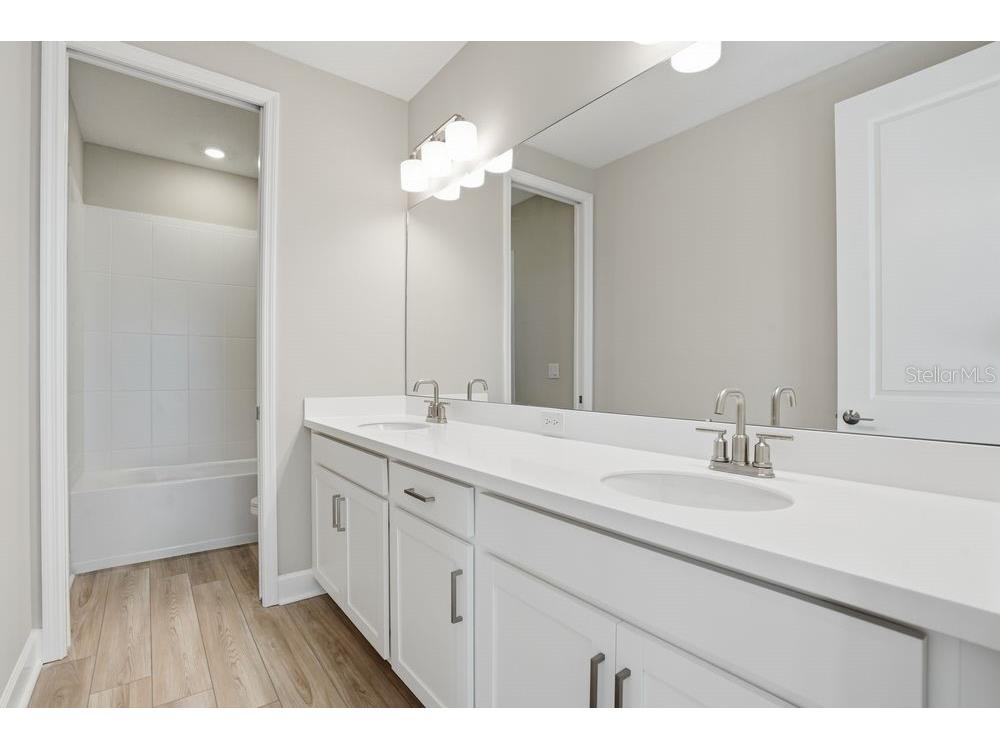 12528 Wharf Terrace Palmetto FL 34221 TB8416188 image29