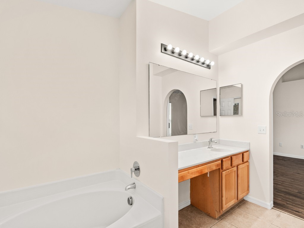 1253 25th Terrace SW Vero Beach FL 32968 TB8393984 image19