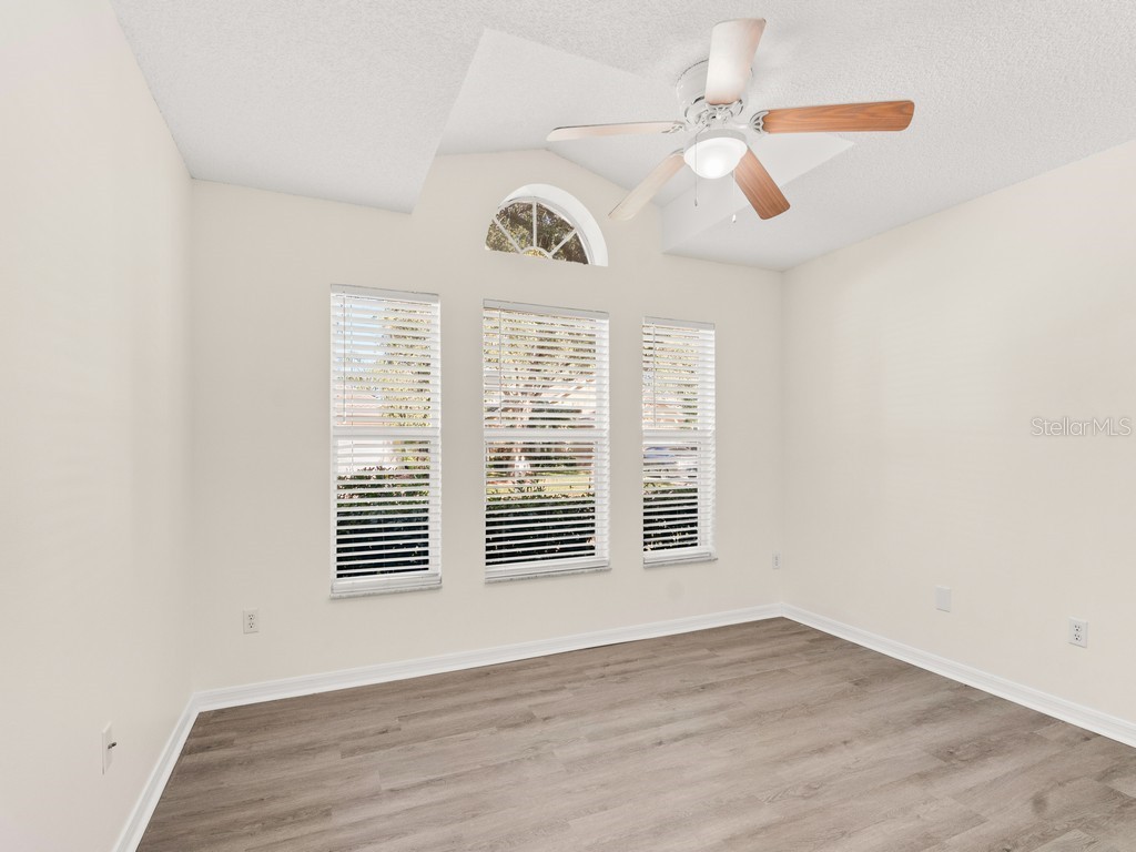 1253 25th Terrace SW Vero Beach FL 32968 TB8393984 image23