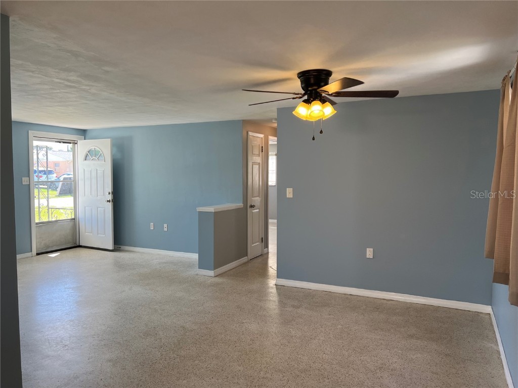 1253 Brightwell Drive Holiday FL 34690 W7879508 image5