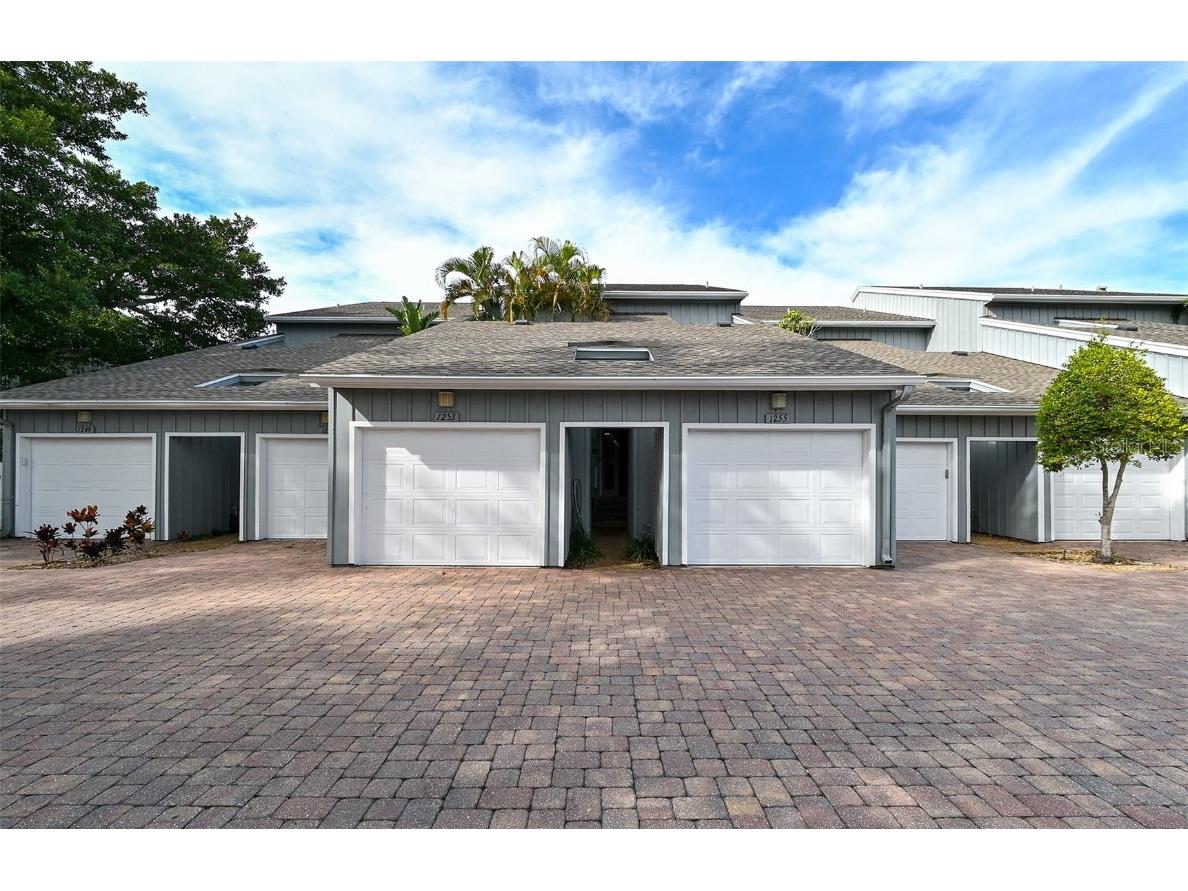 1253 Dockside Place #111 Sarasota FL 34242 A4591965 image1