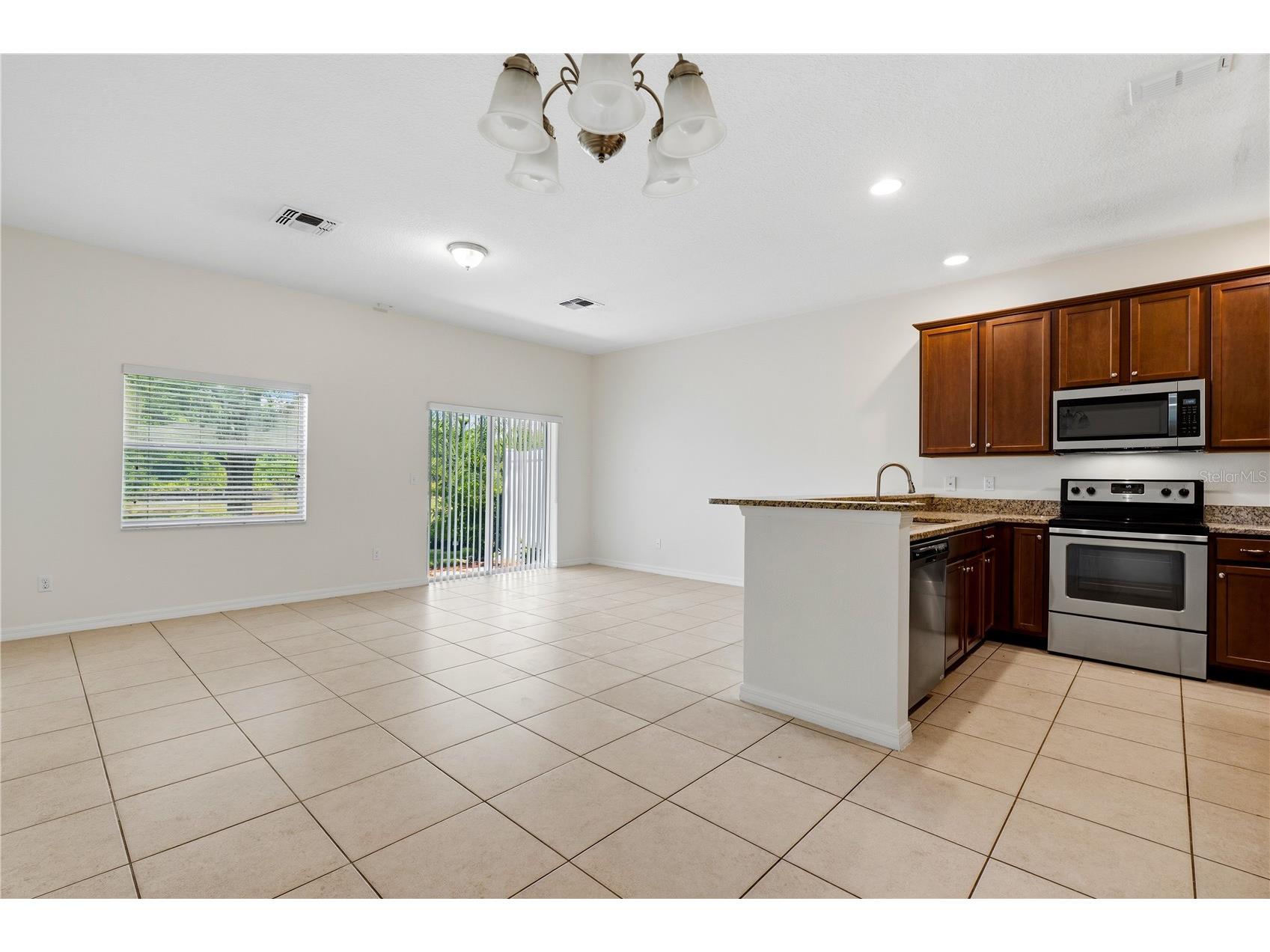 1253 Honey Blossom Drive Orlando FL 32824 O6408735 image2