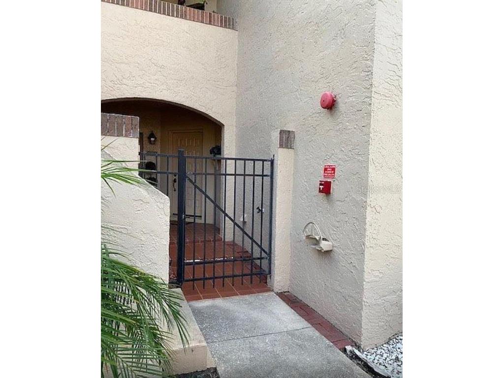 1253 Lake Willisara Circle #14 Orlando FL 32806 - LAKE PINELOCH O6101034 image1