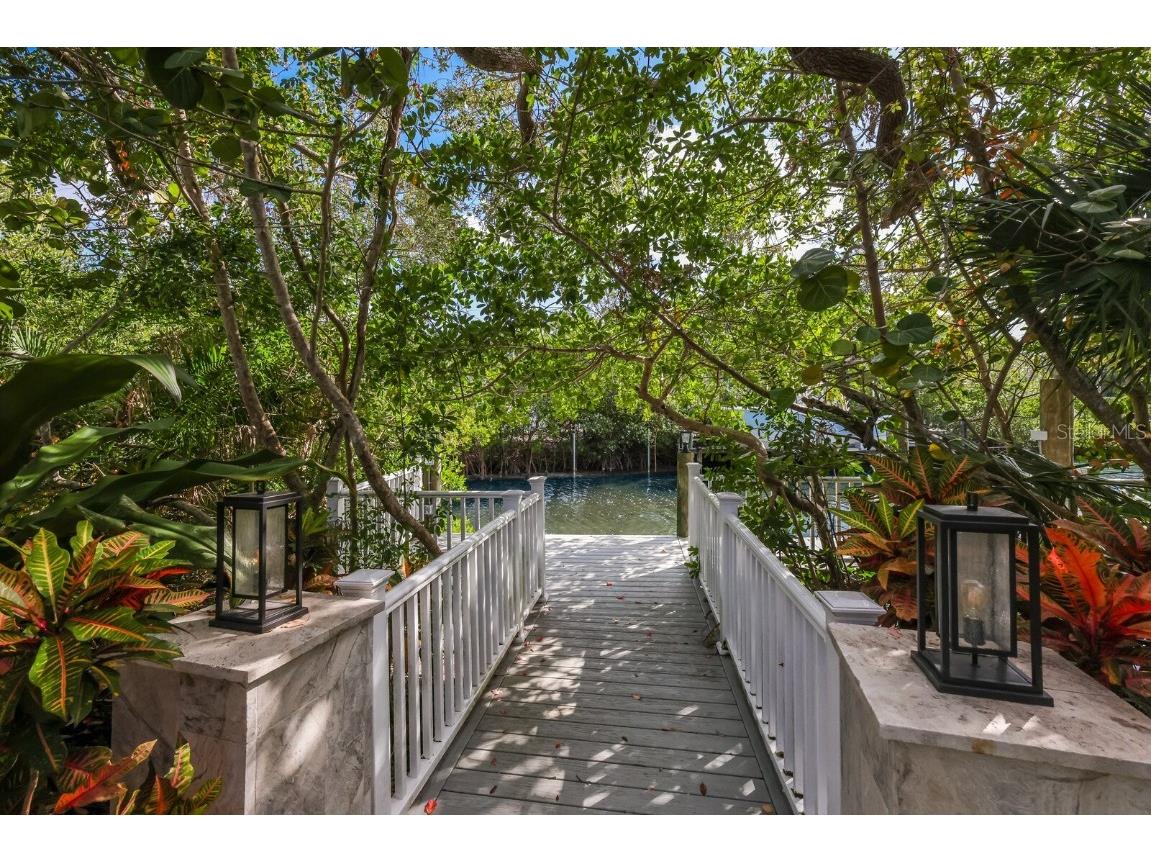 1253 N Basin Lane Sarasota FL 34242 - SARASOTA BAY A4668457 image57