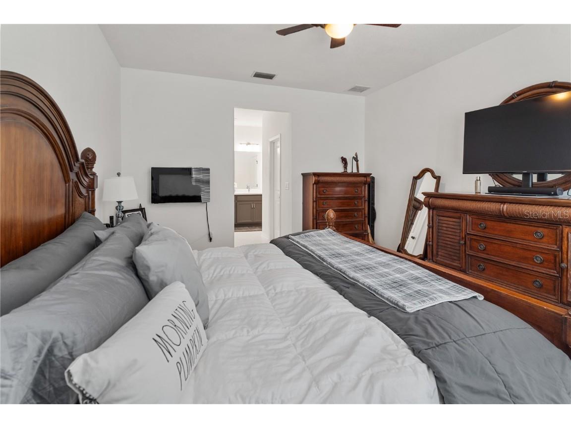 1253 Old Windsor Way Spring Hill FL 34609 TB8428749 image6