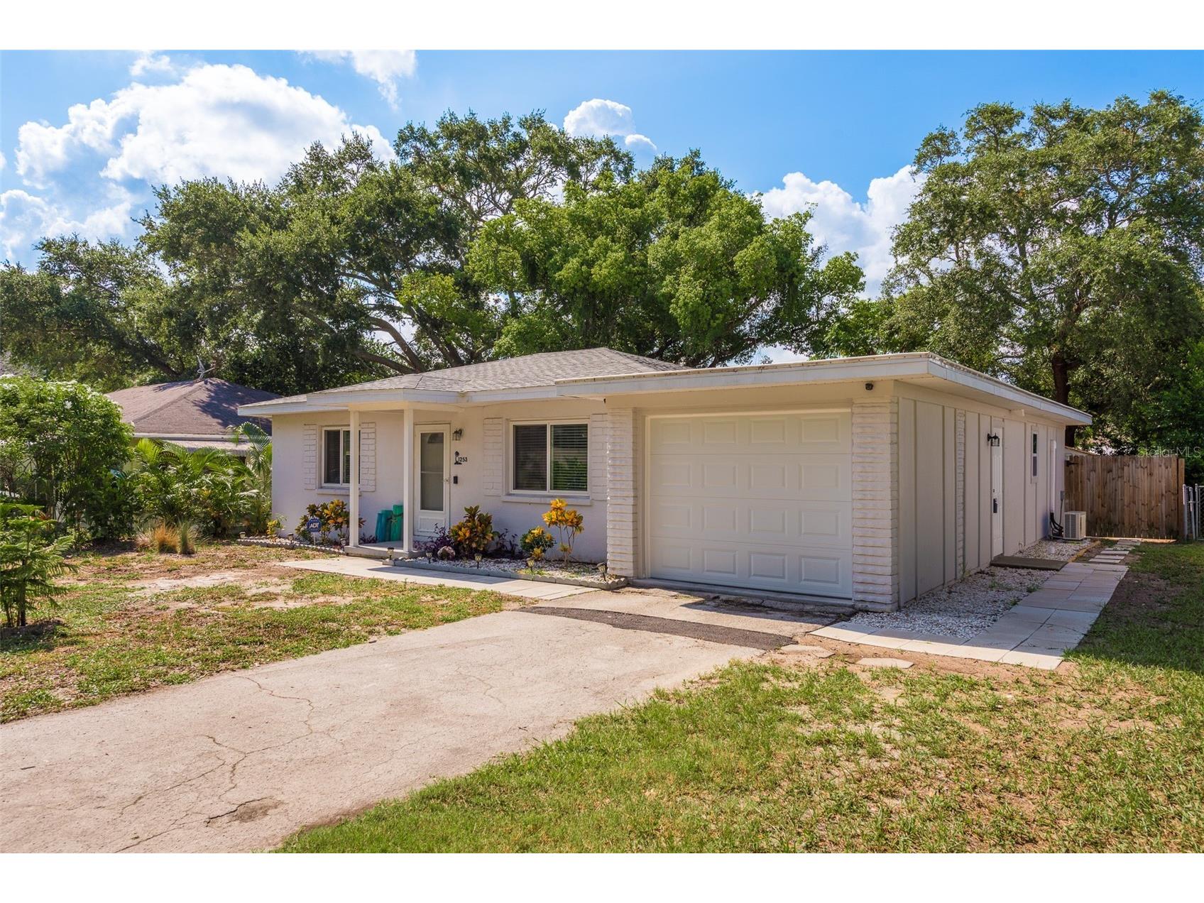 1253 Union Street Clearwater FL 33755 TB8520793 image12