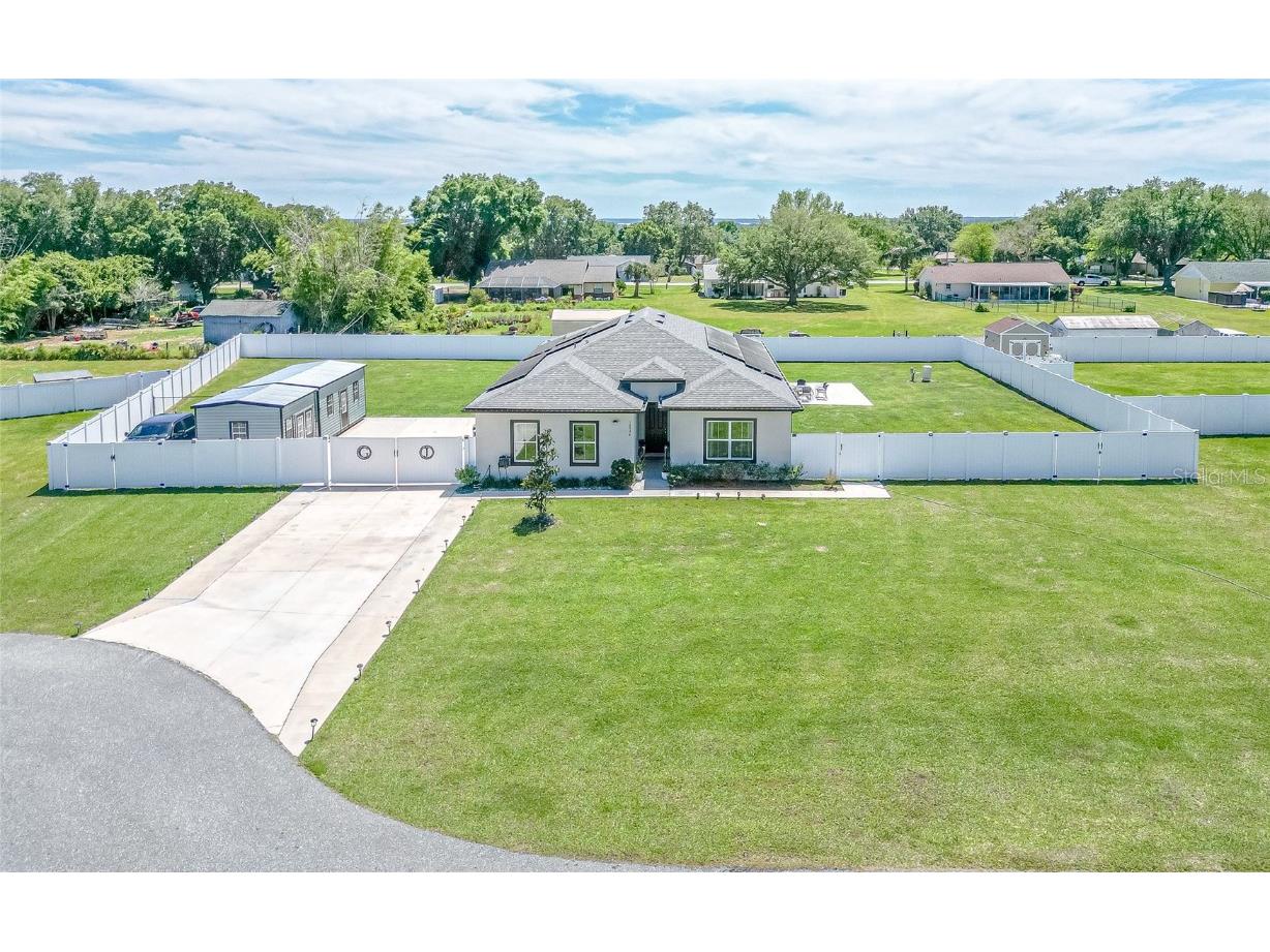 12530 Garrett Place Grand Island FL 32735 O6193935 image1