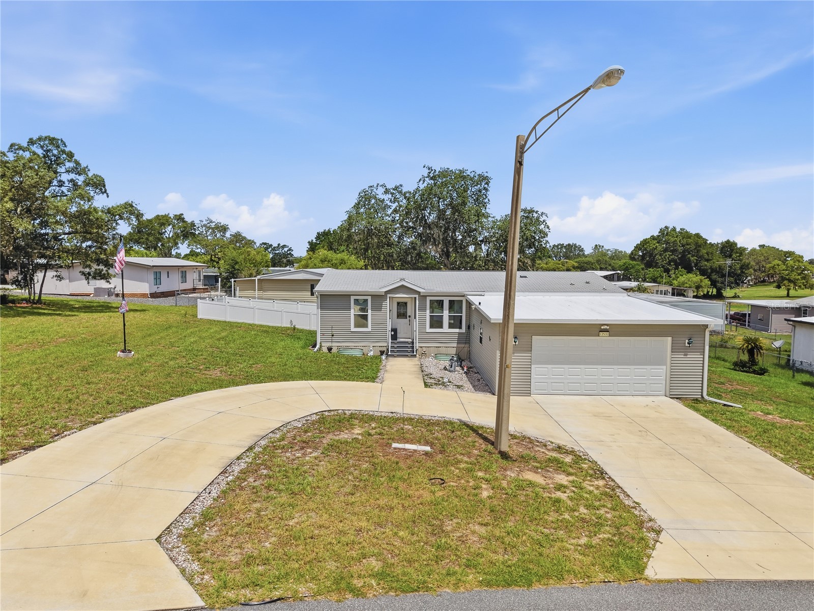 12532 Fairway Avenue Brooksville FL 34613 W7886451 image1
