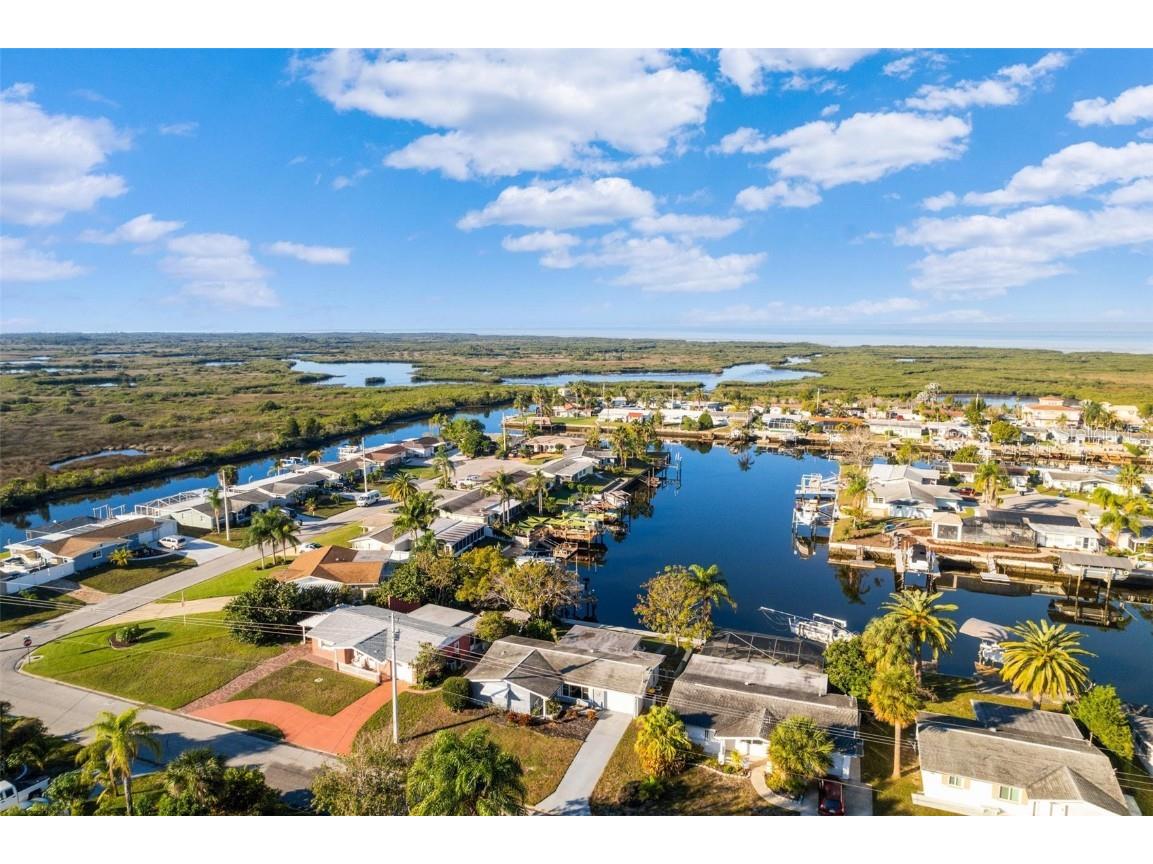 12535 3rd Isle Hudson FL 34667 W7850849 image1