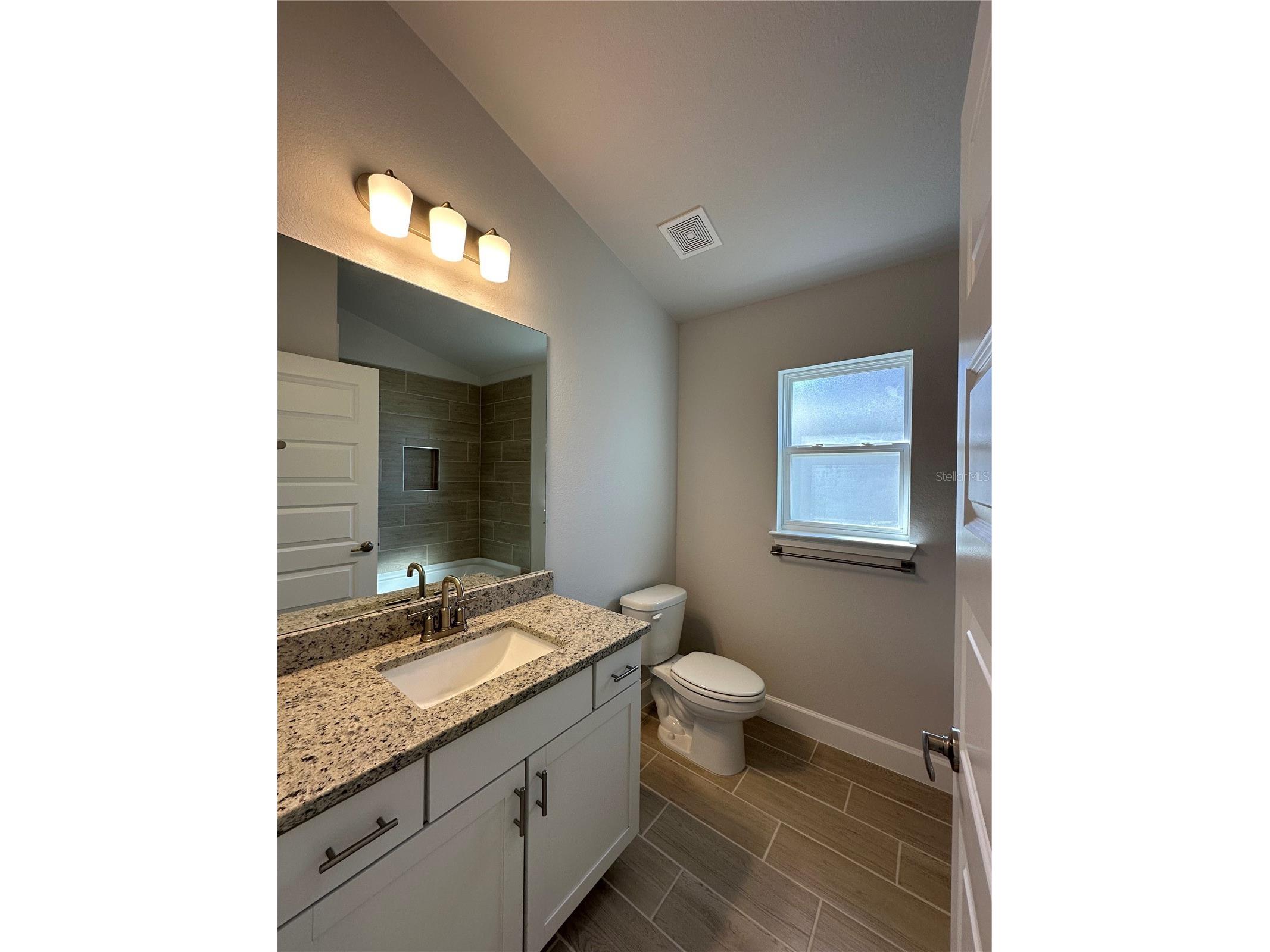 12535 NE 48th Terrace Oxford FL 34484 OM723222 image4