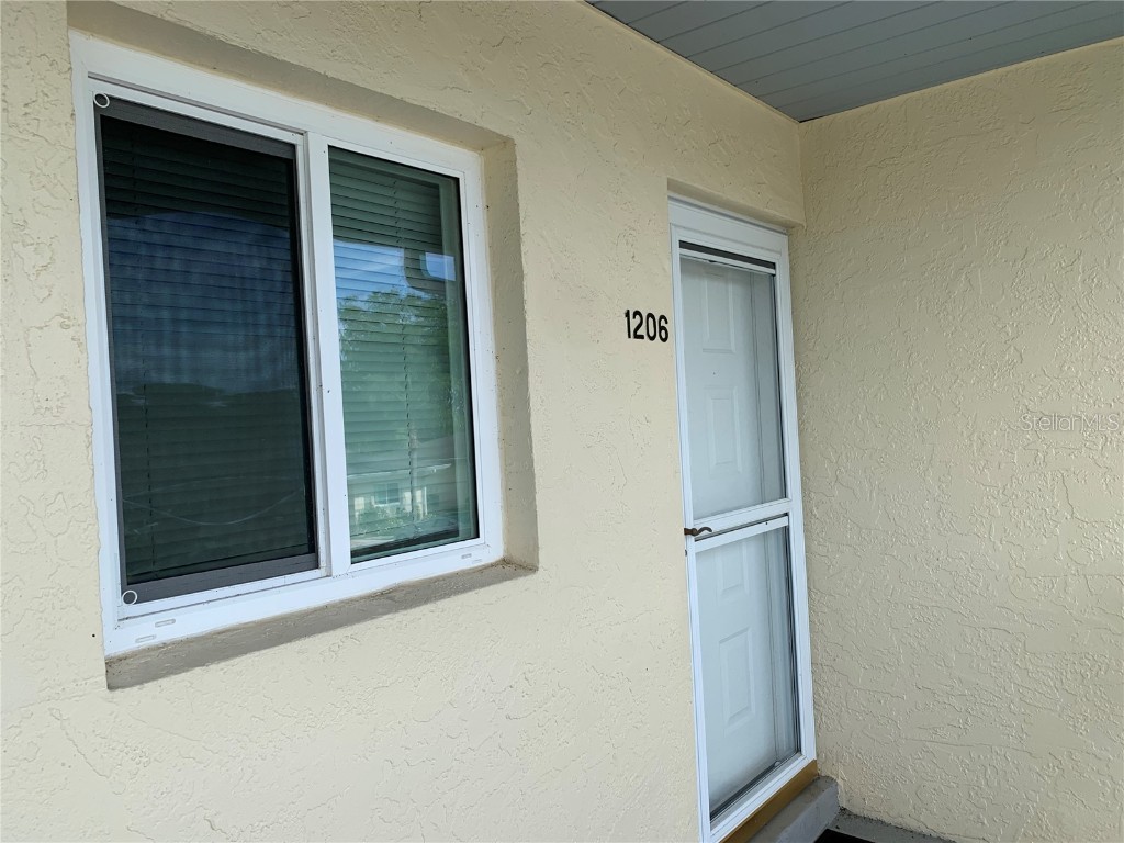 12538 SW Kingsway Circle #1206 Lake Suzy FL 34269 - LAKE POOKIHATCHEE C7480510 image1