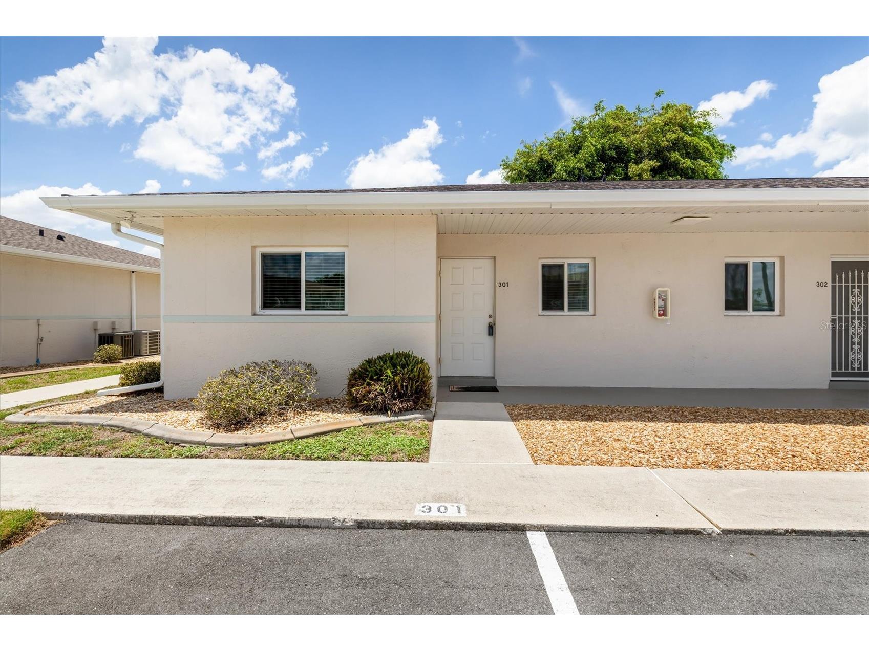 12538 SW Kingsway Circle #301 Lake Suzy FL 34269 C7526605 image3